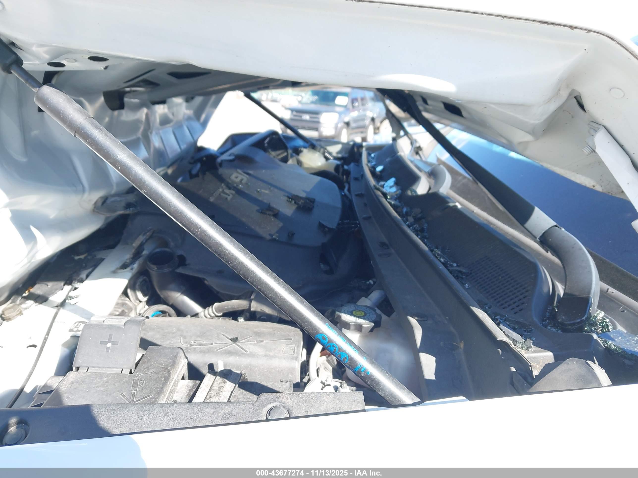 CHEVROLET COLORADO image 10