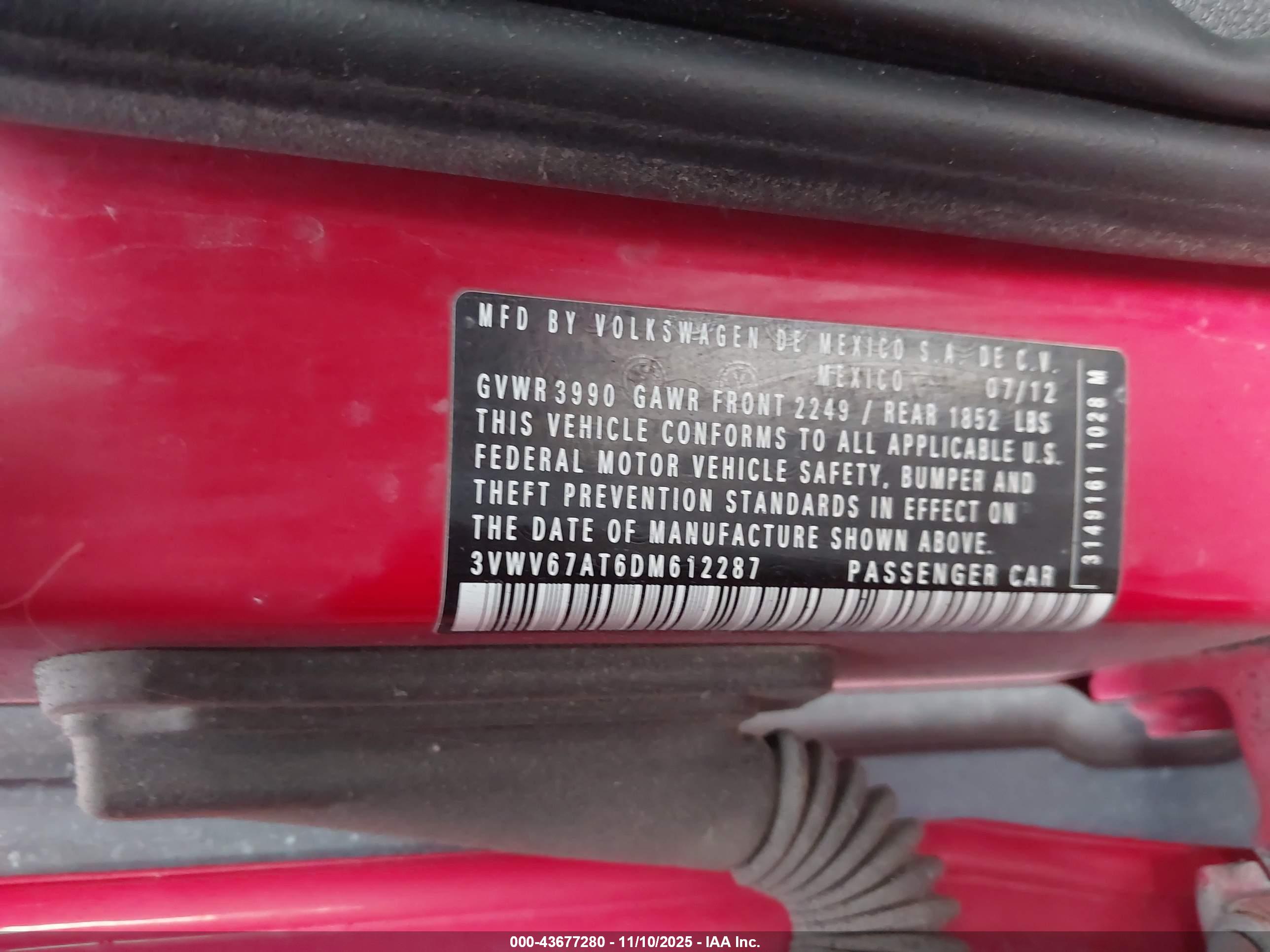 VOLKSWAGEN BEETLE image 9