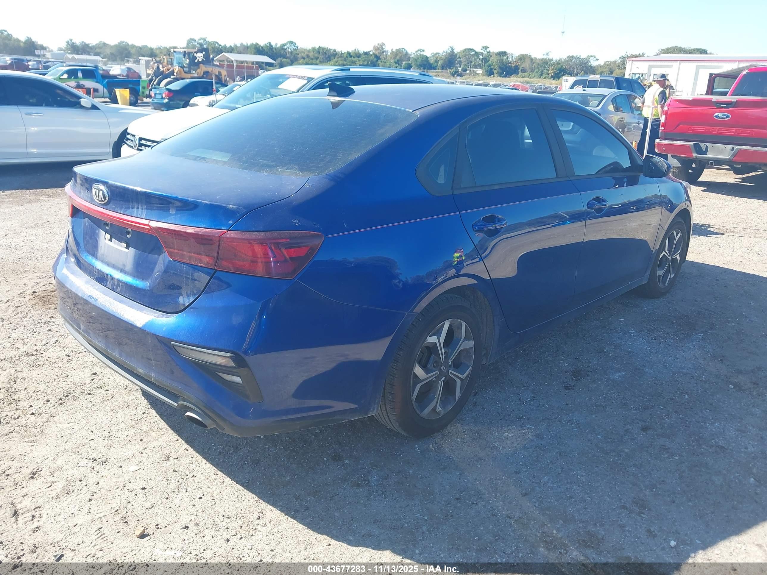 KIA FORTE image 4