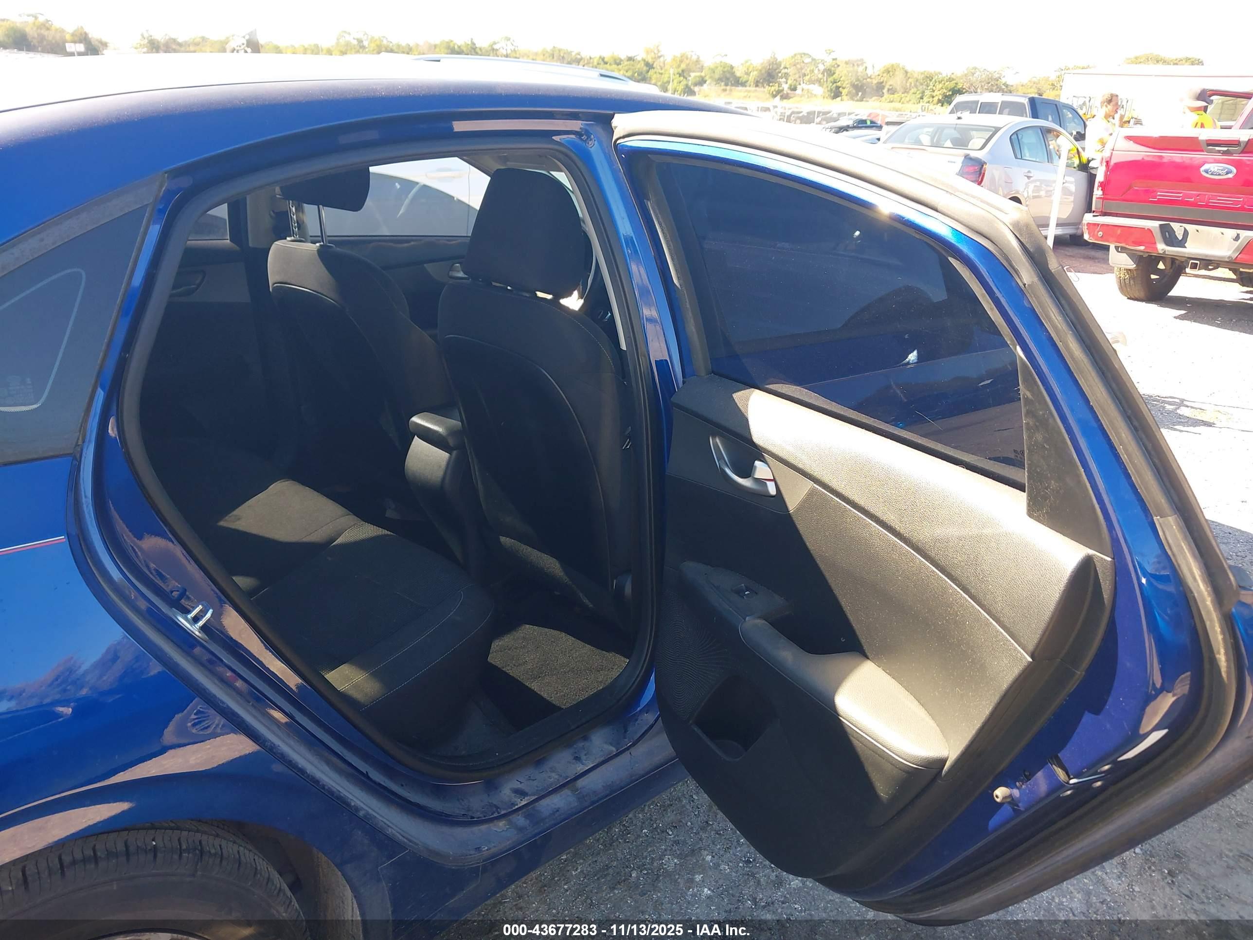 KIA FORTE image 8