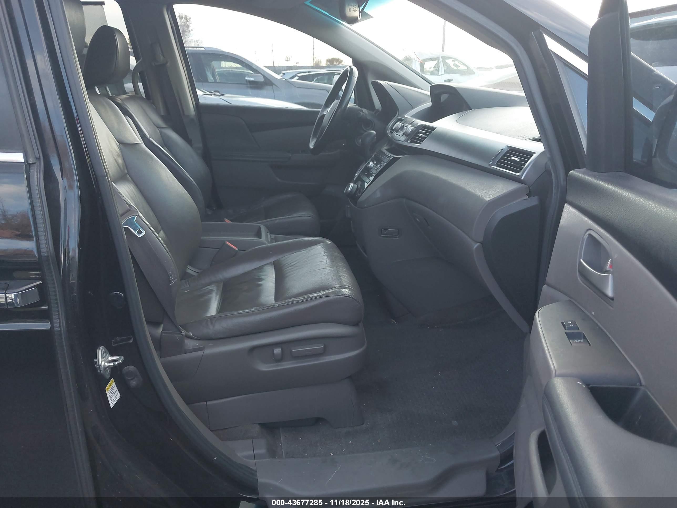 HONDA ODYSSEY image 5