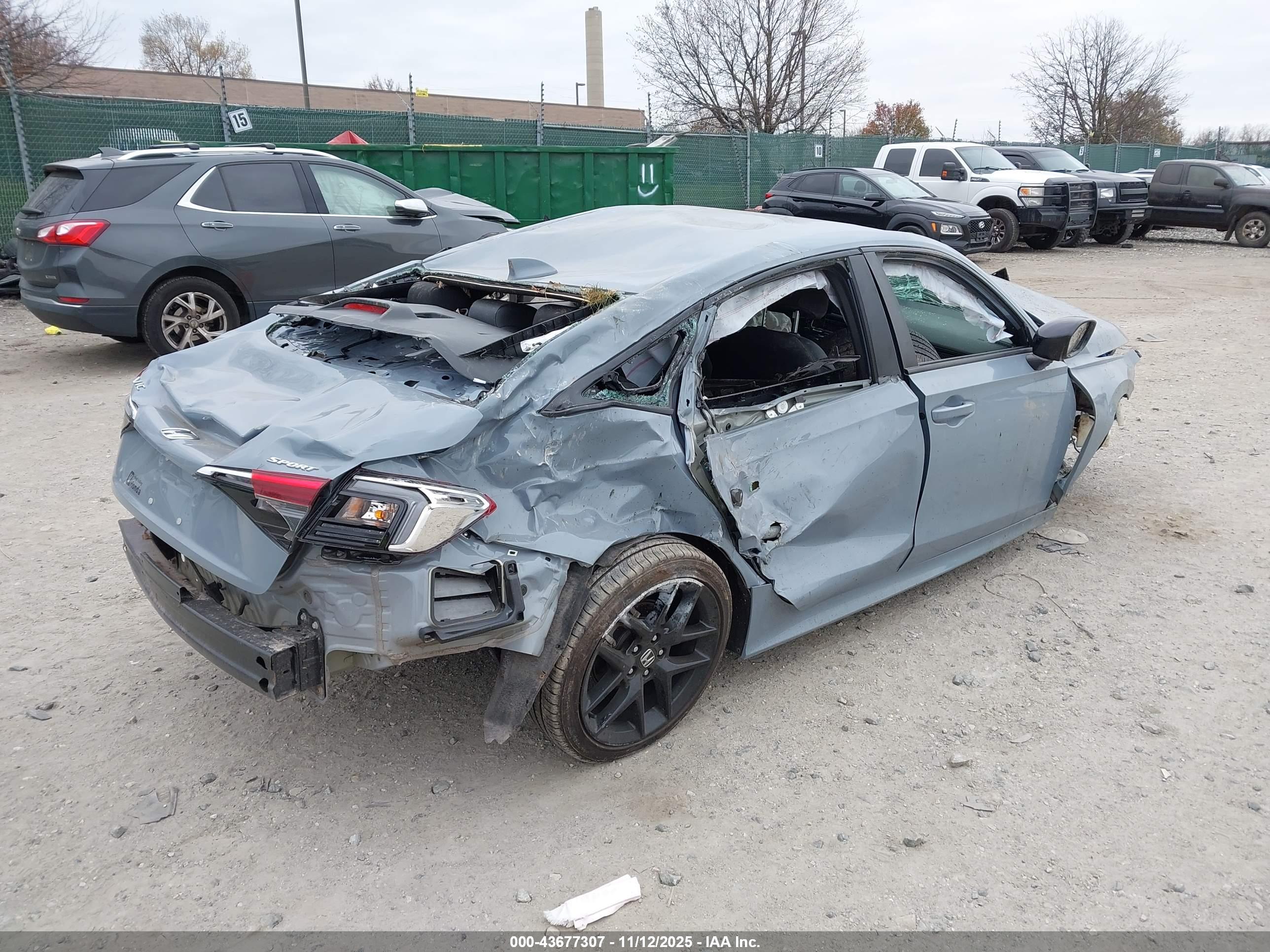 HONDA CIVIC image 4