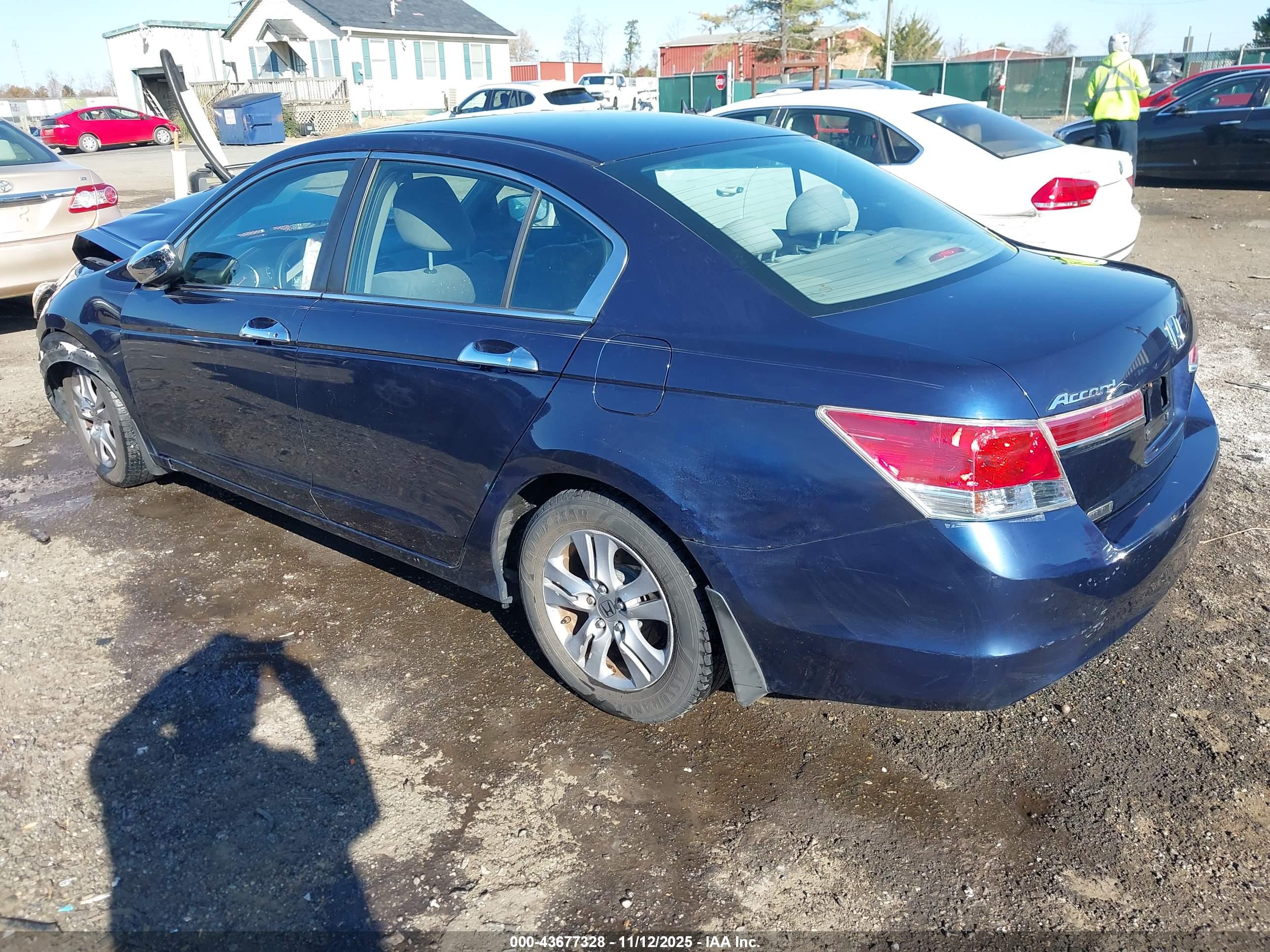 HONDA ACCORD image 3
