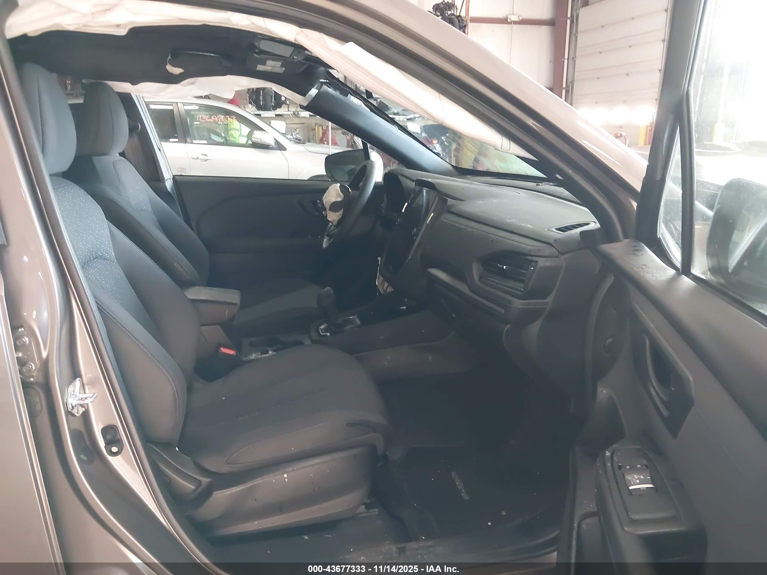 SUBARU FORESTER image 5