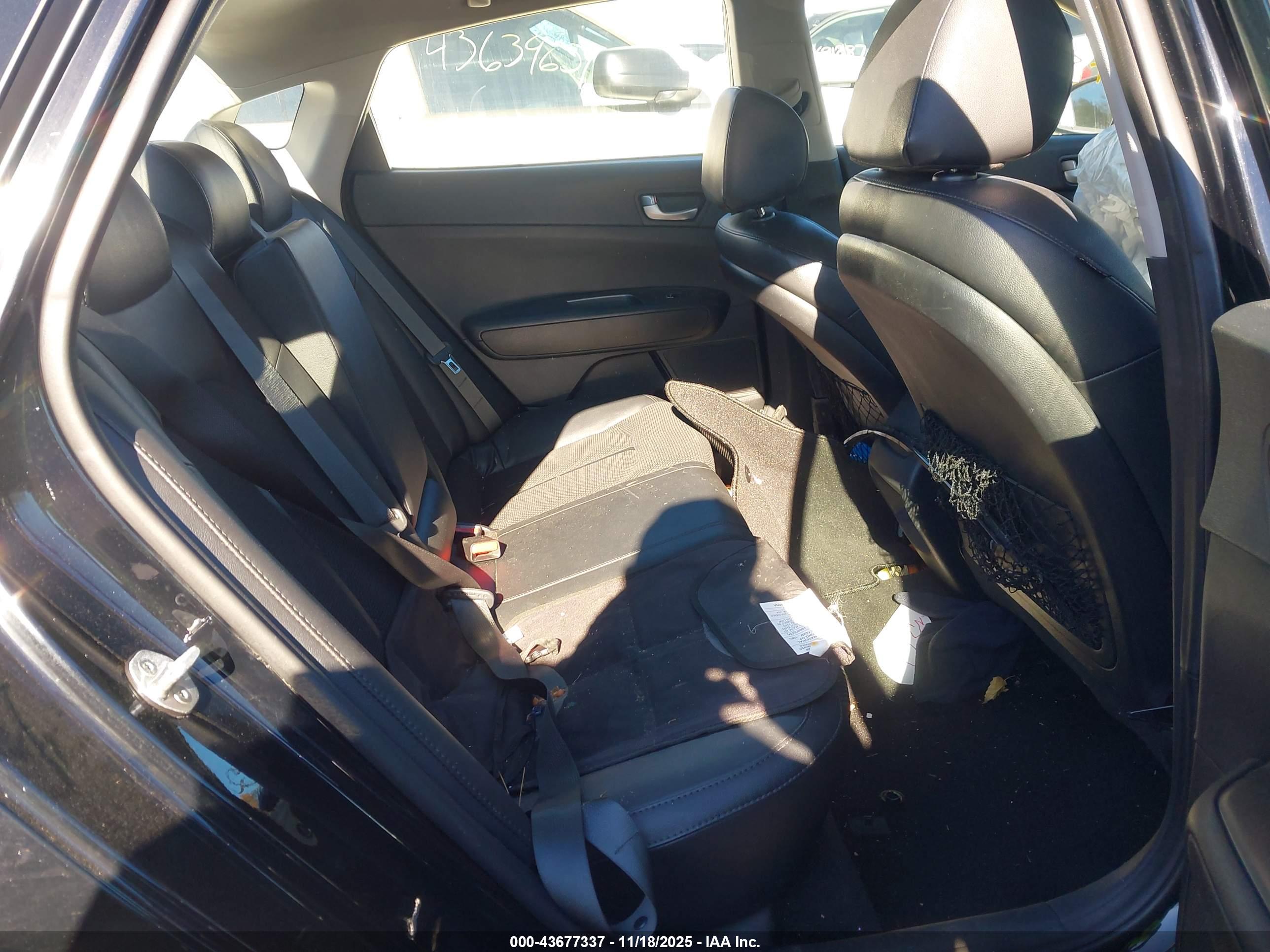 KIA OPTIMA image 8