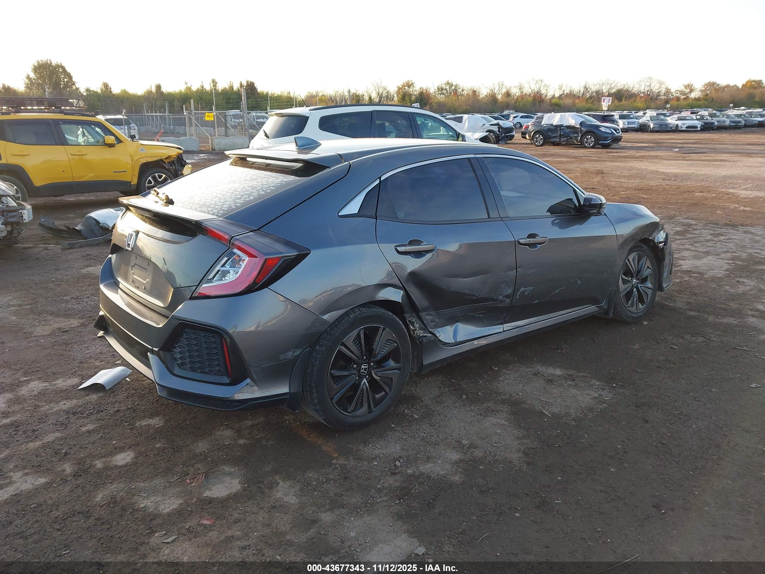 HONDA CIVIC image 4