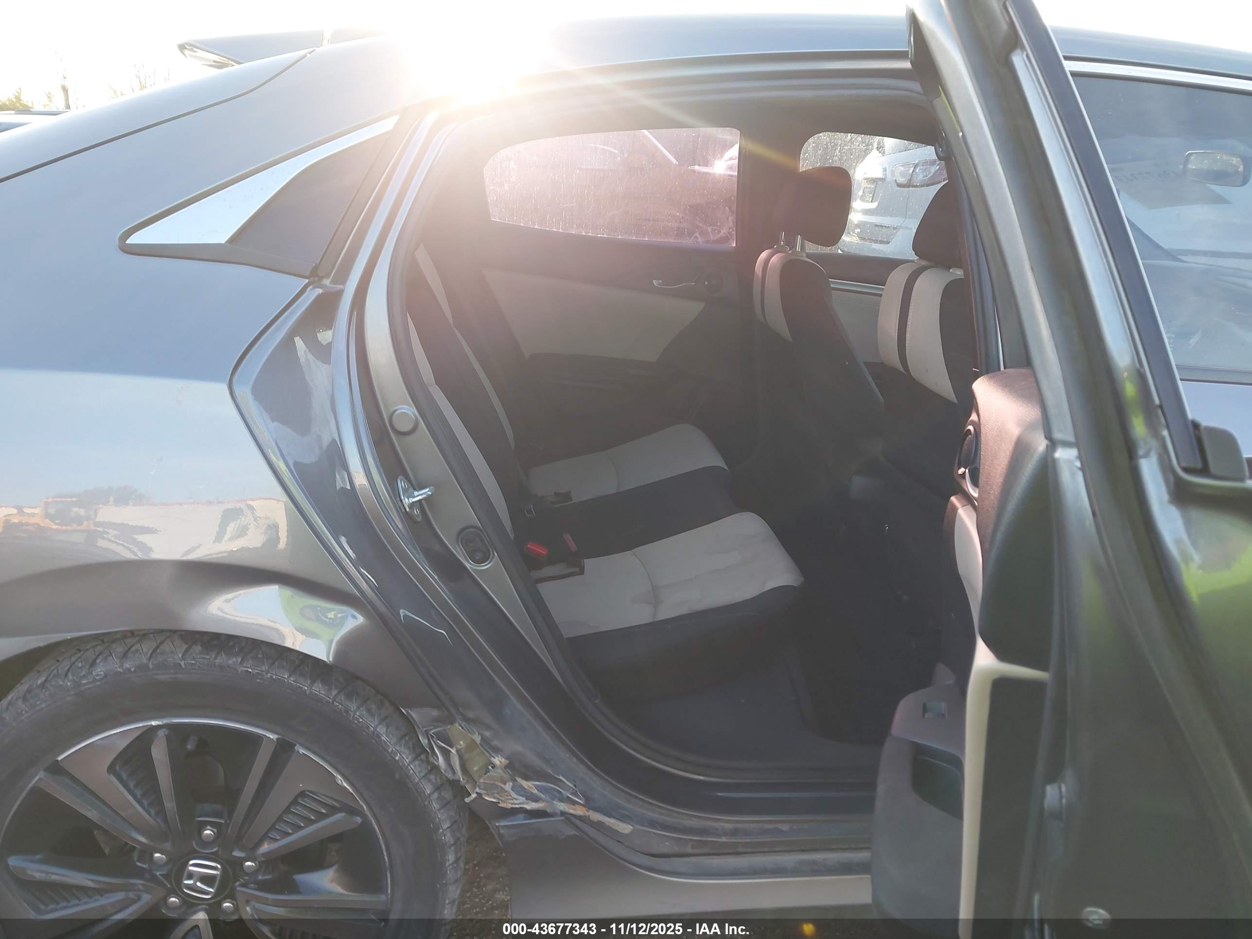 HONDA CIVIC image 8