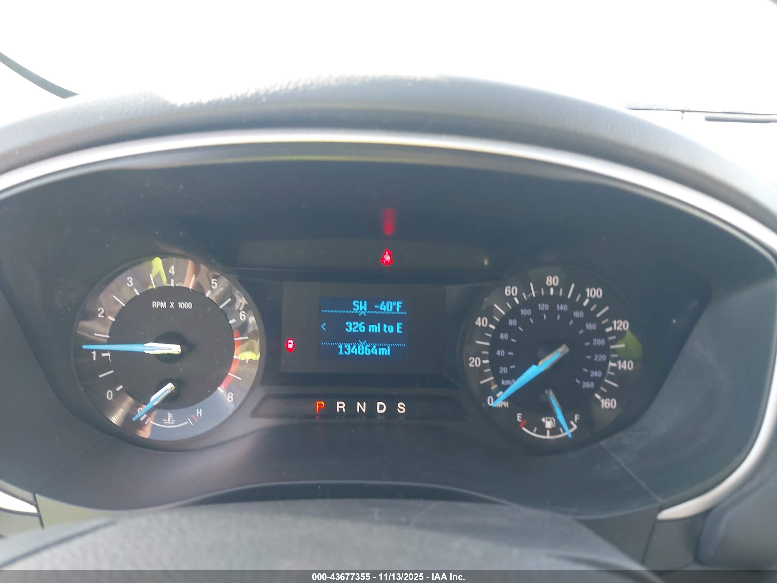 FORD FUSION image 7