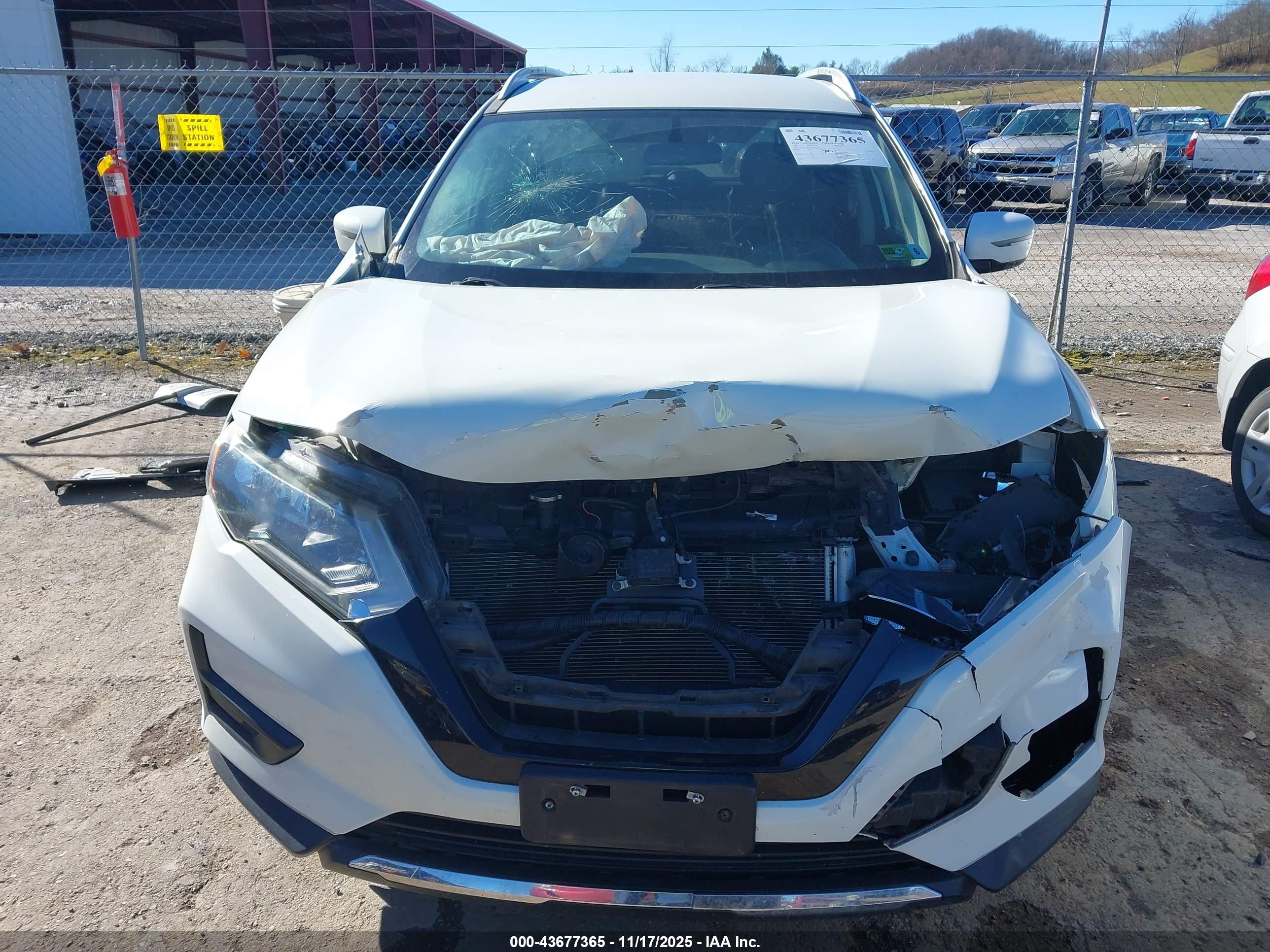 NISSAN ROGUE image 6