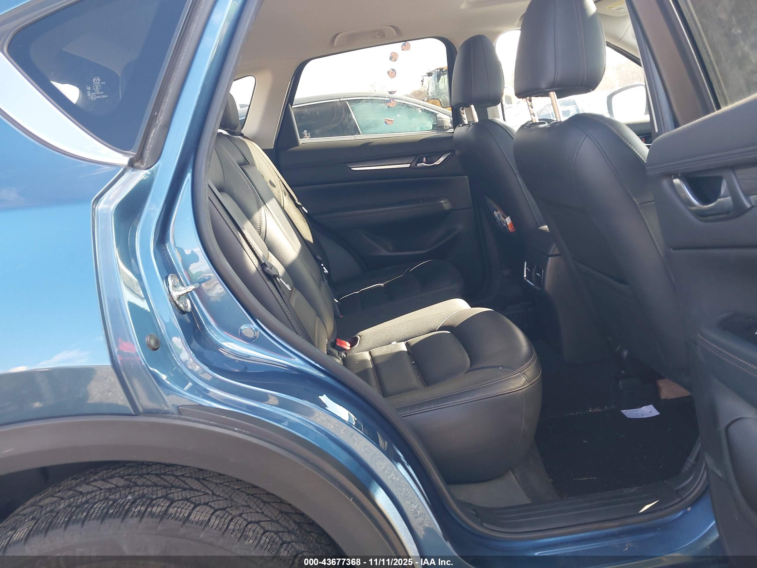 MAZDA CX-5 image 8