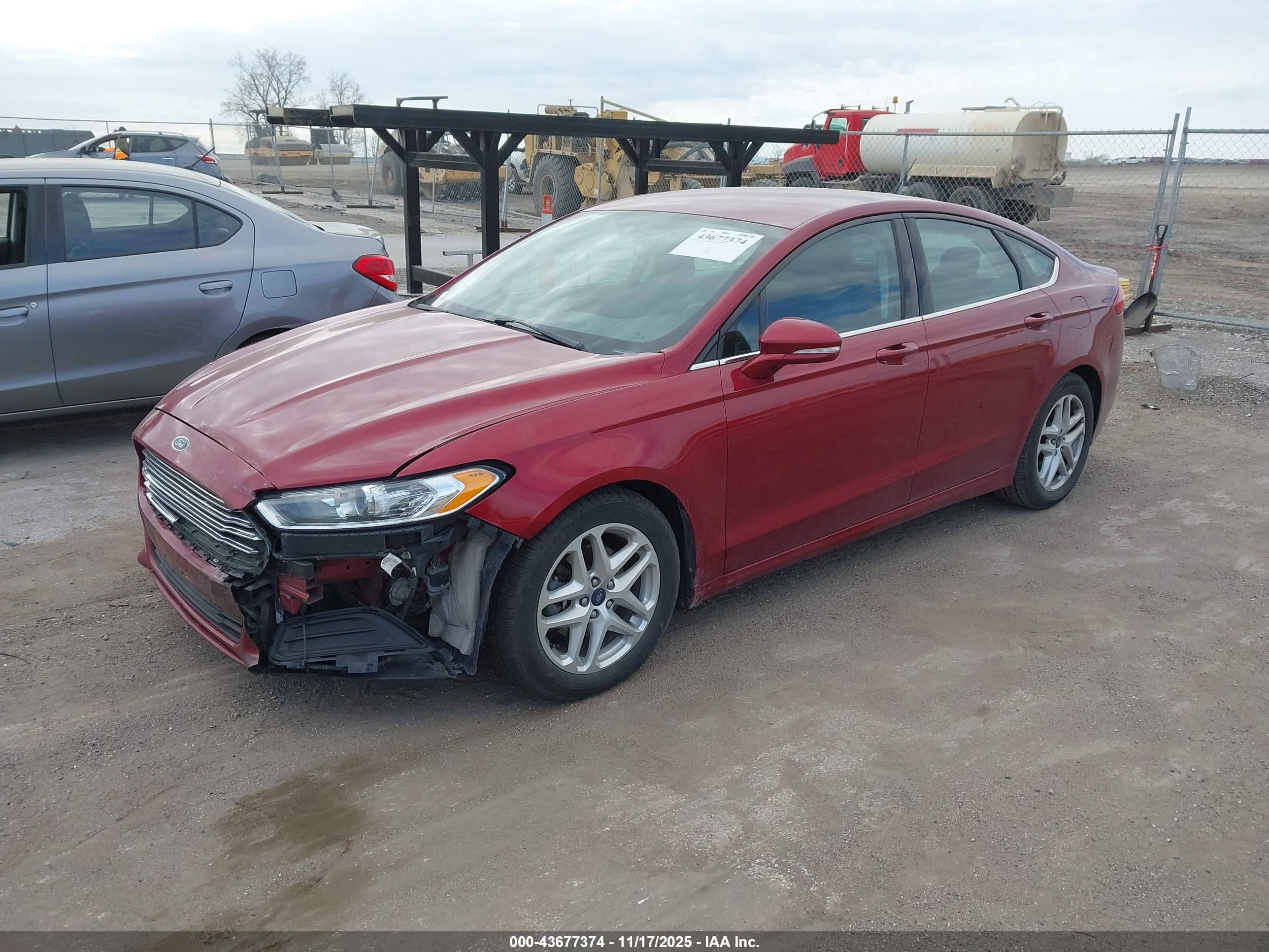 FORD FUSION image 2