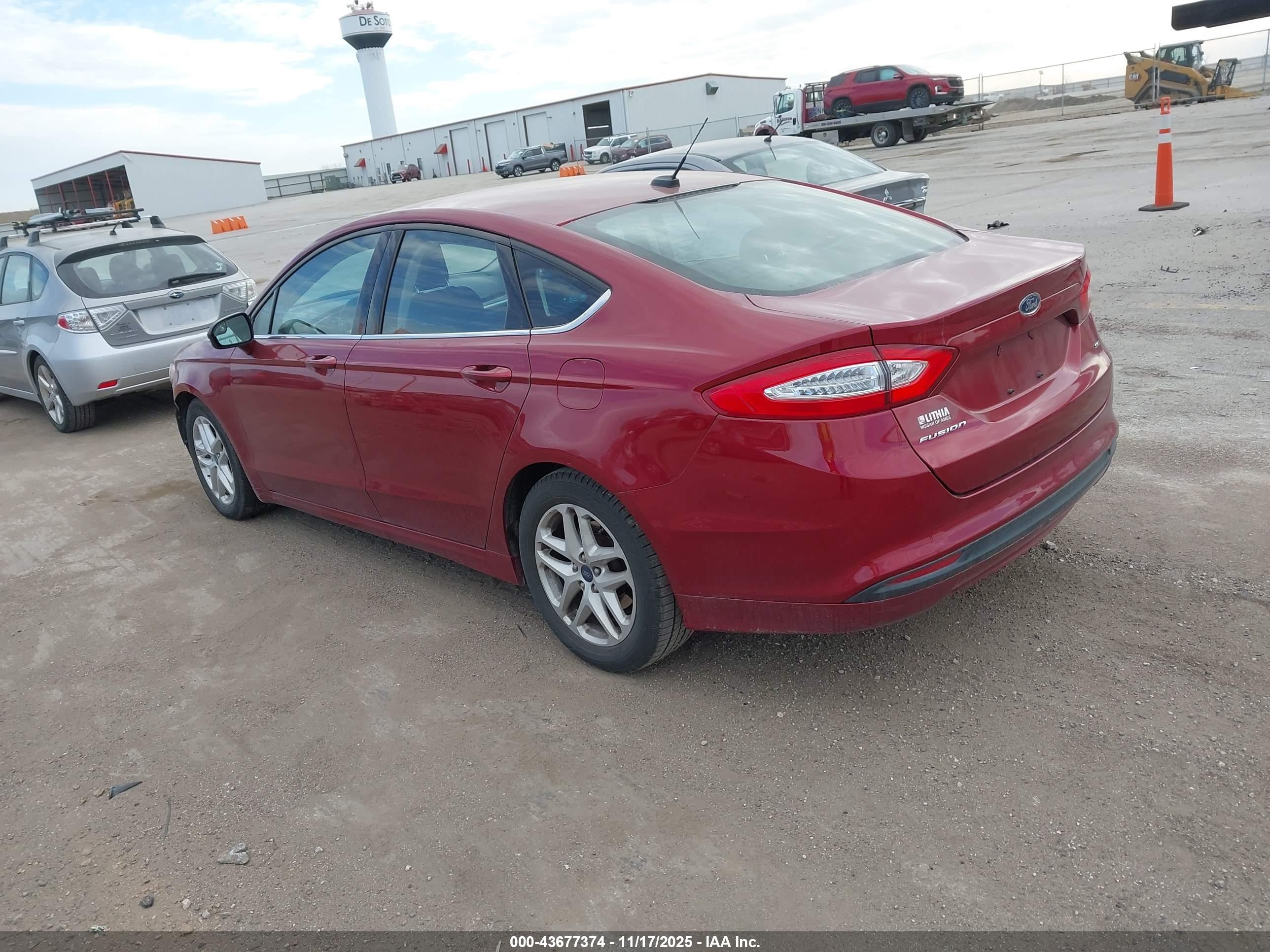 FORD FUSION image 3
