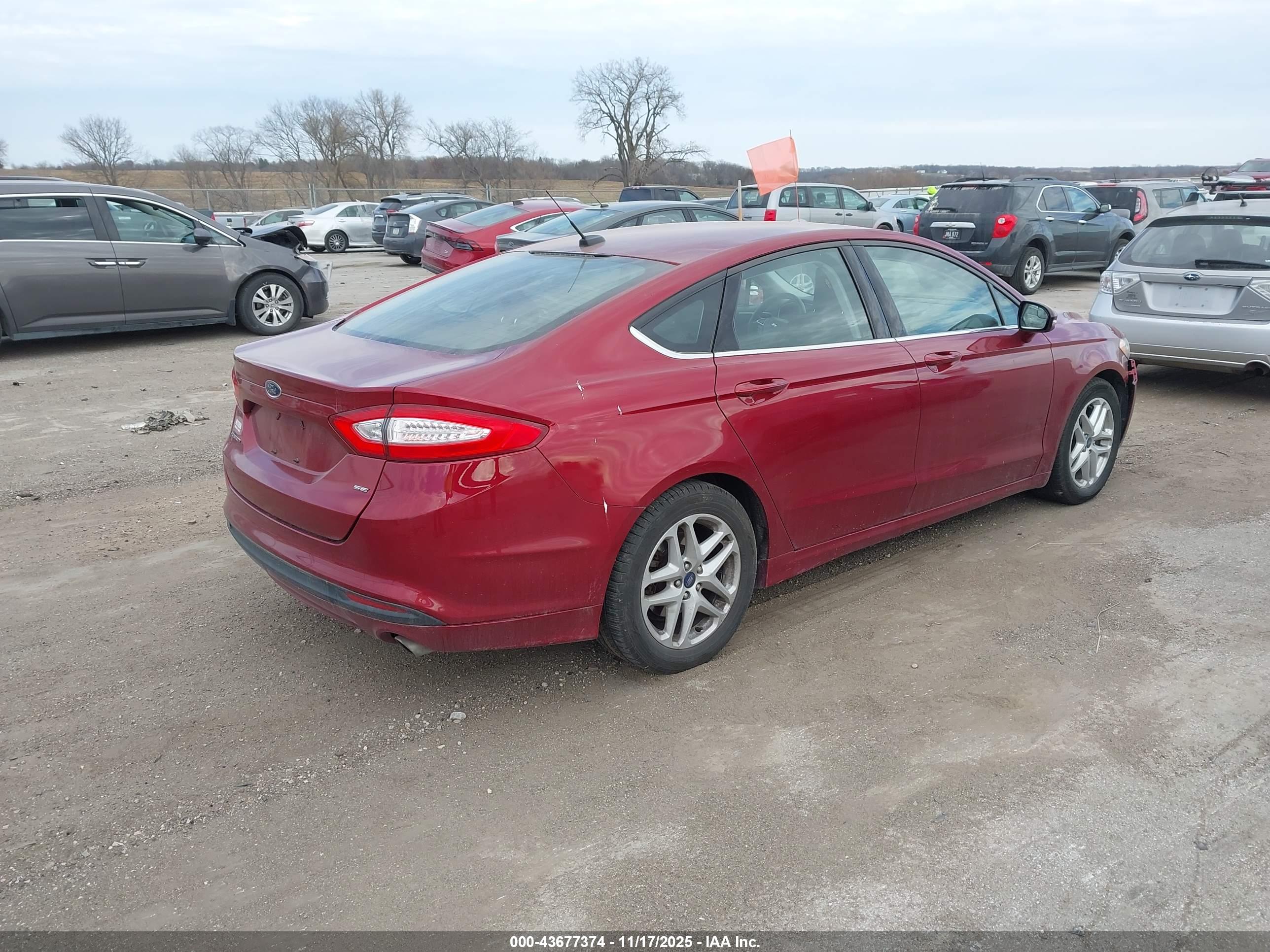 FORD FUSION image 4