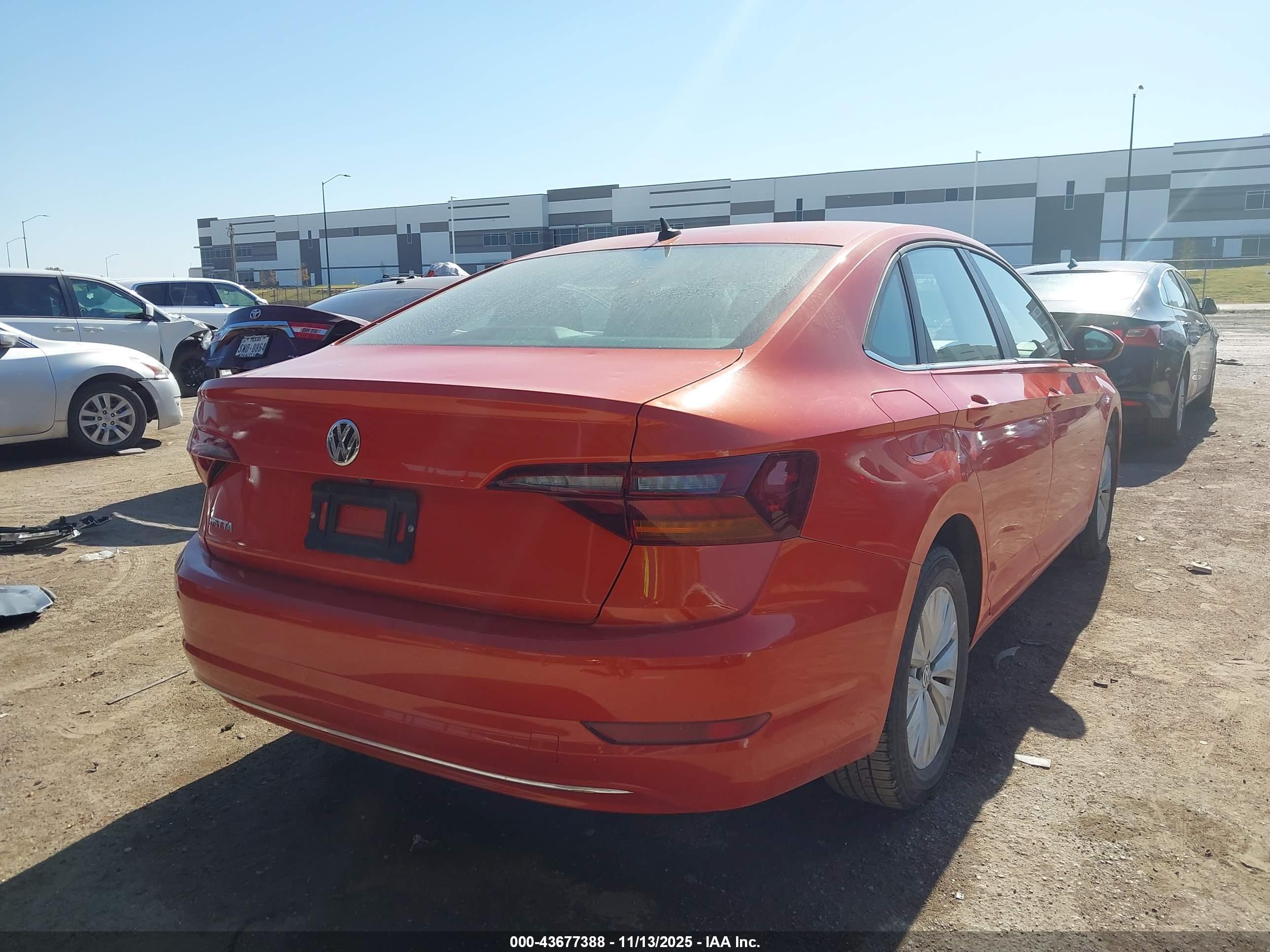 VOLKSWAGEN JETTA image 4