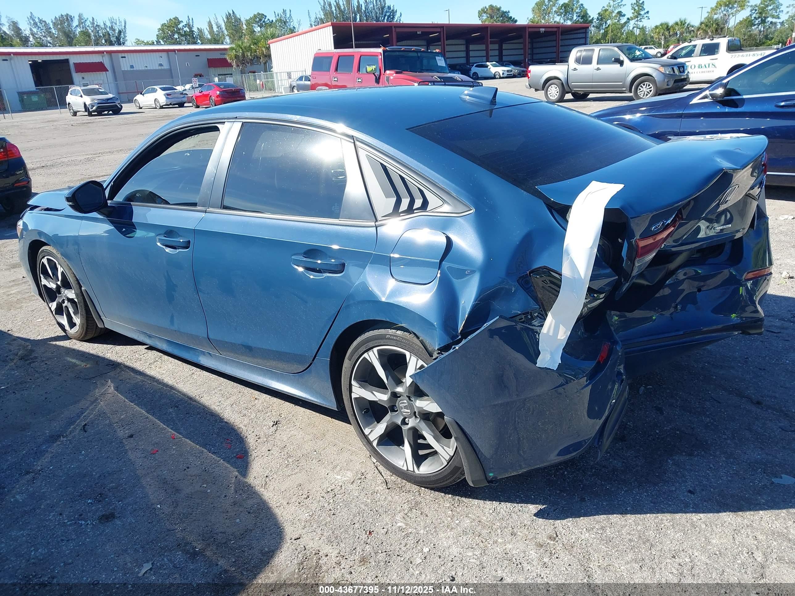HONDA CIVIC image 3