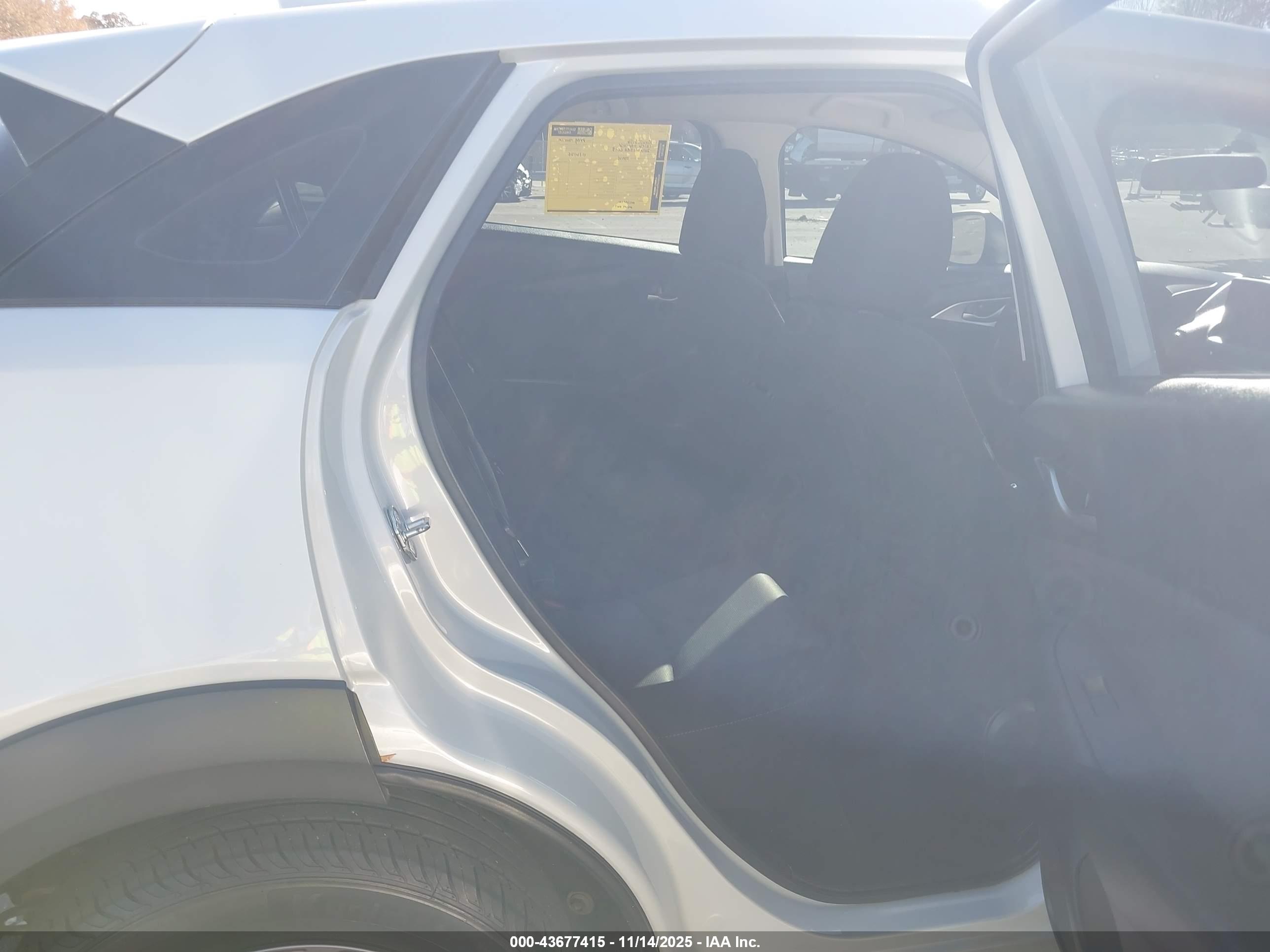 MAZDA CX-3 image 8
