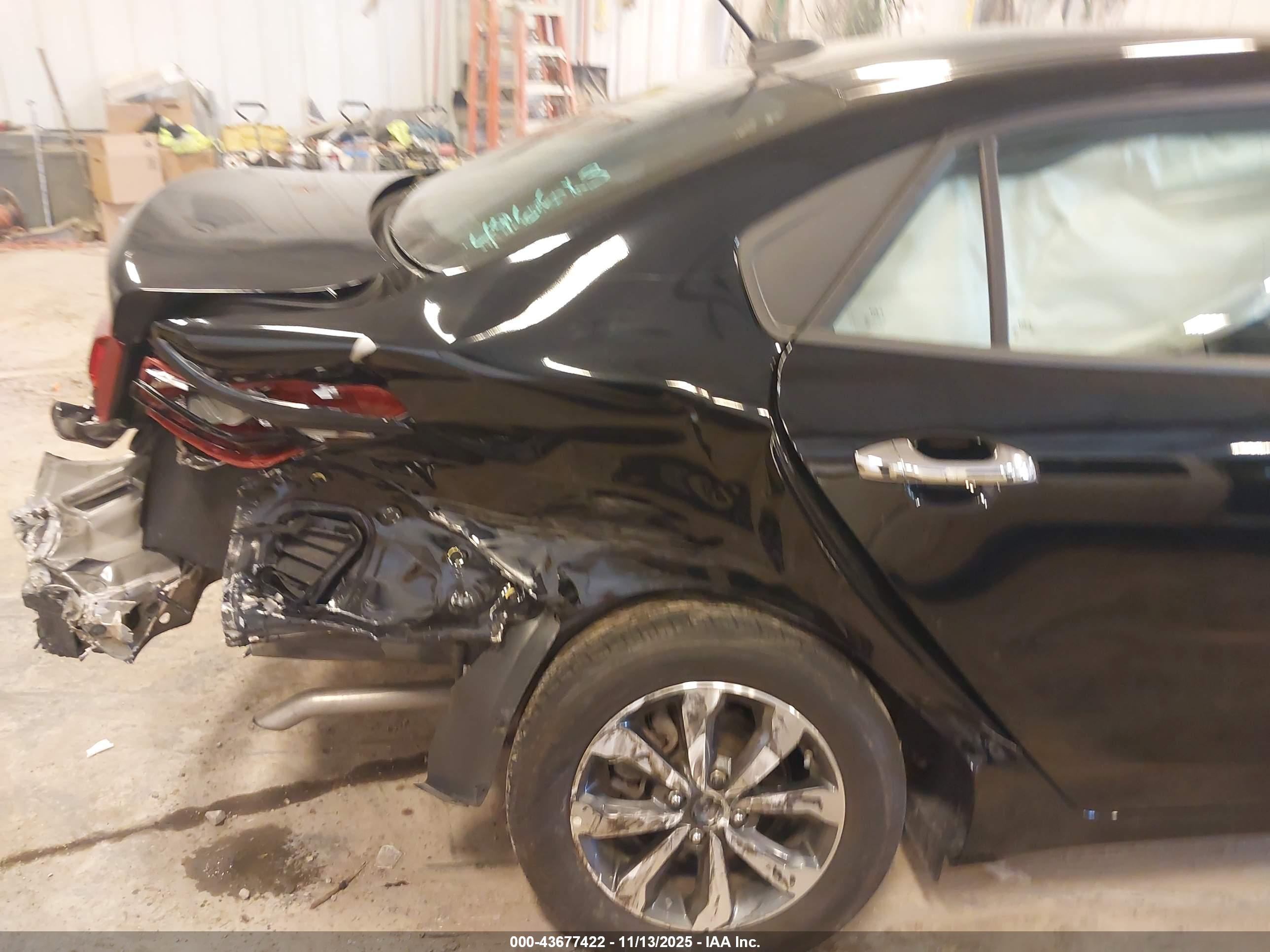 KIA RIO image 6