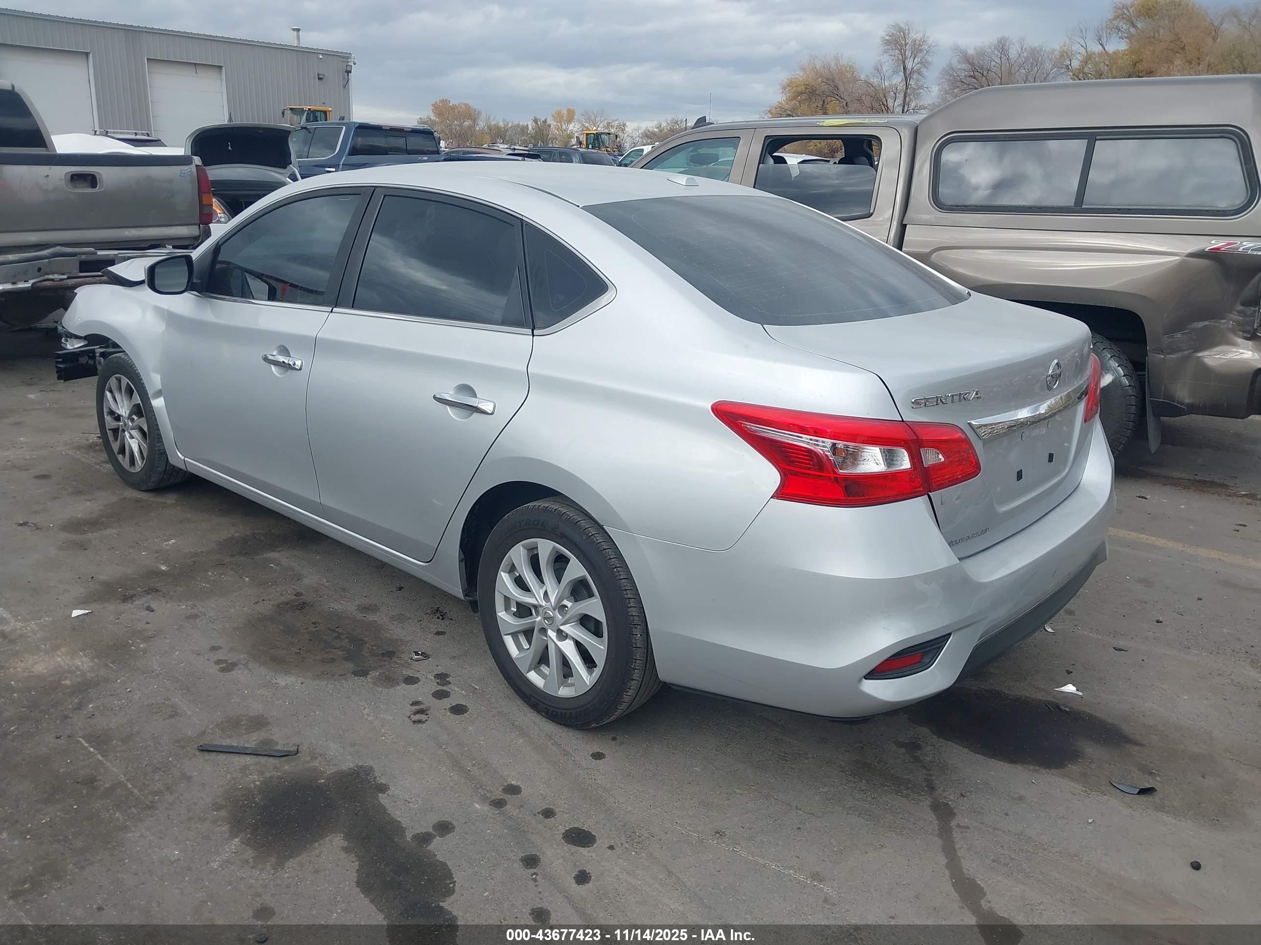 NISSAN SENTRA image 3