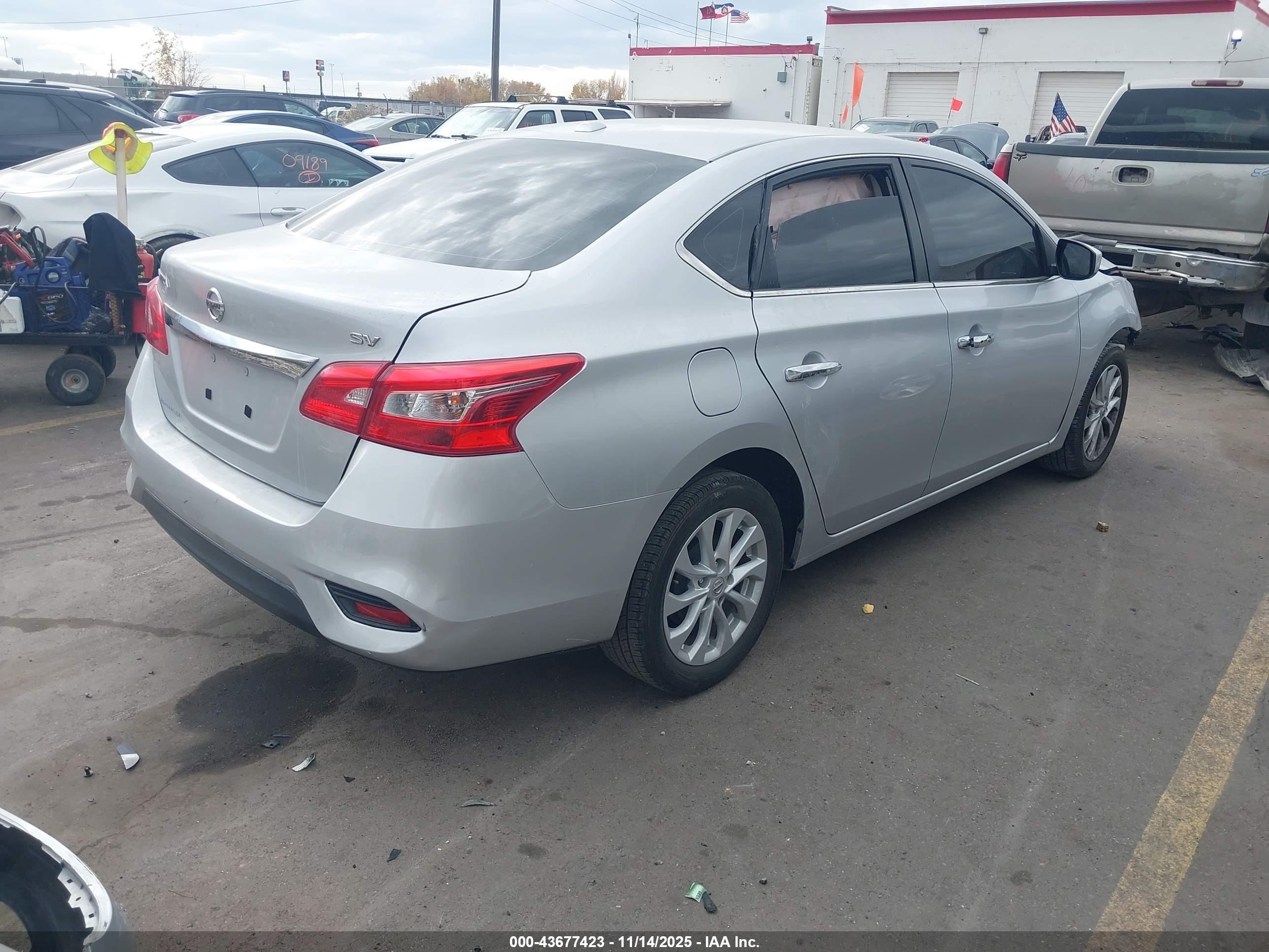 NISSAN SENTRA image 4