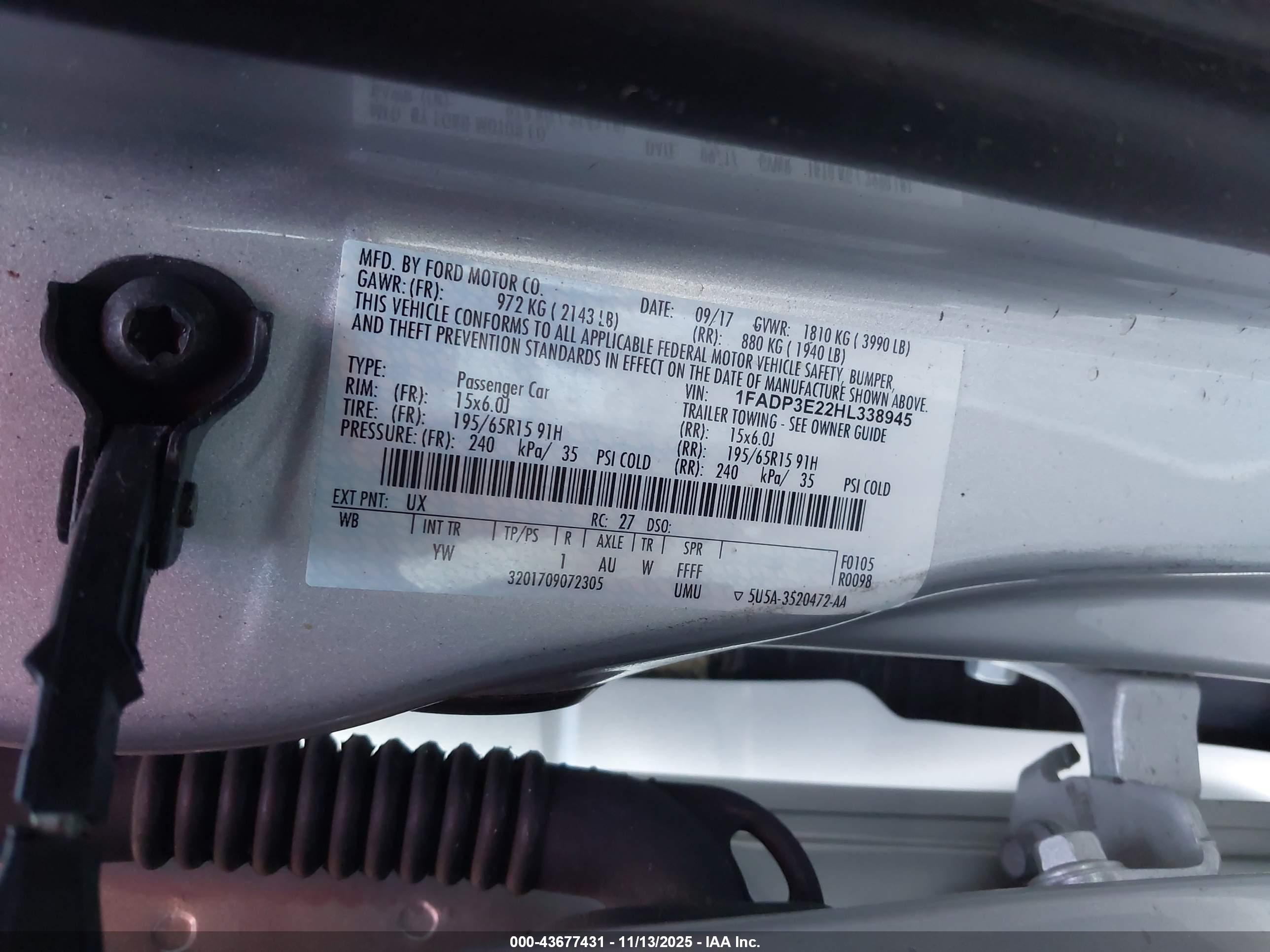 FORD FOCUS image 9