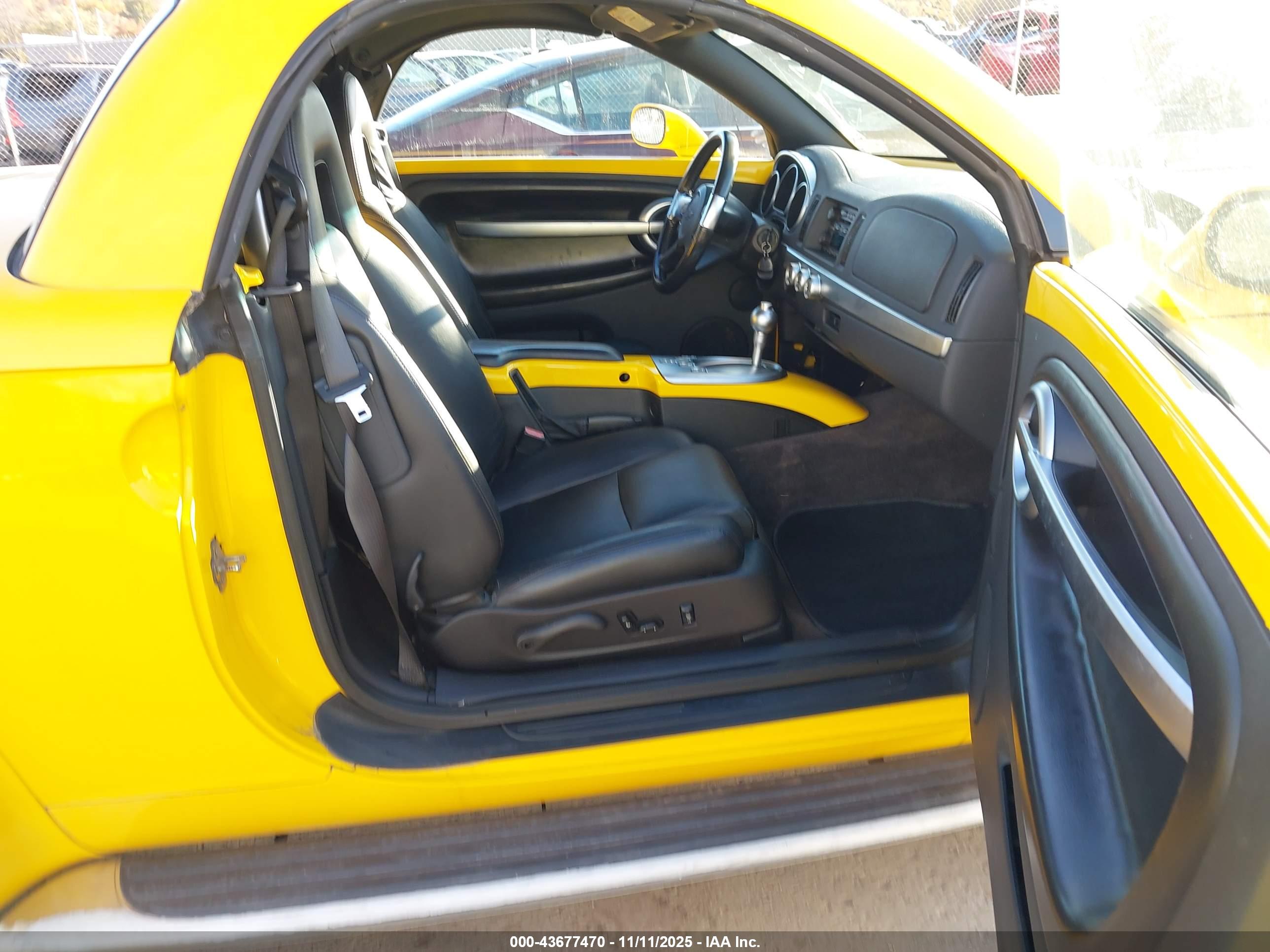 CHEVROLET SSR image 5