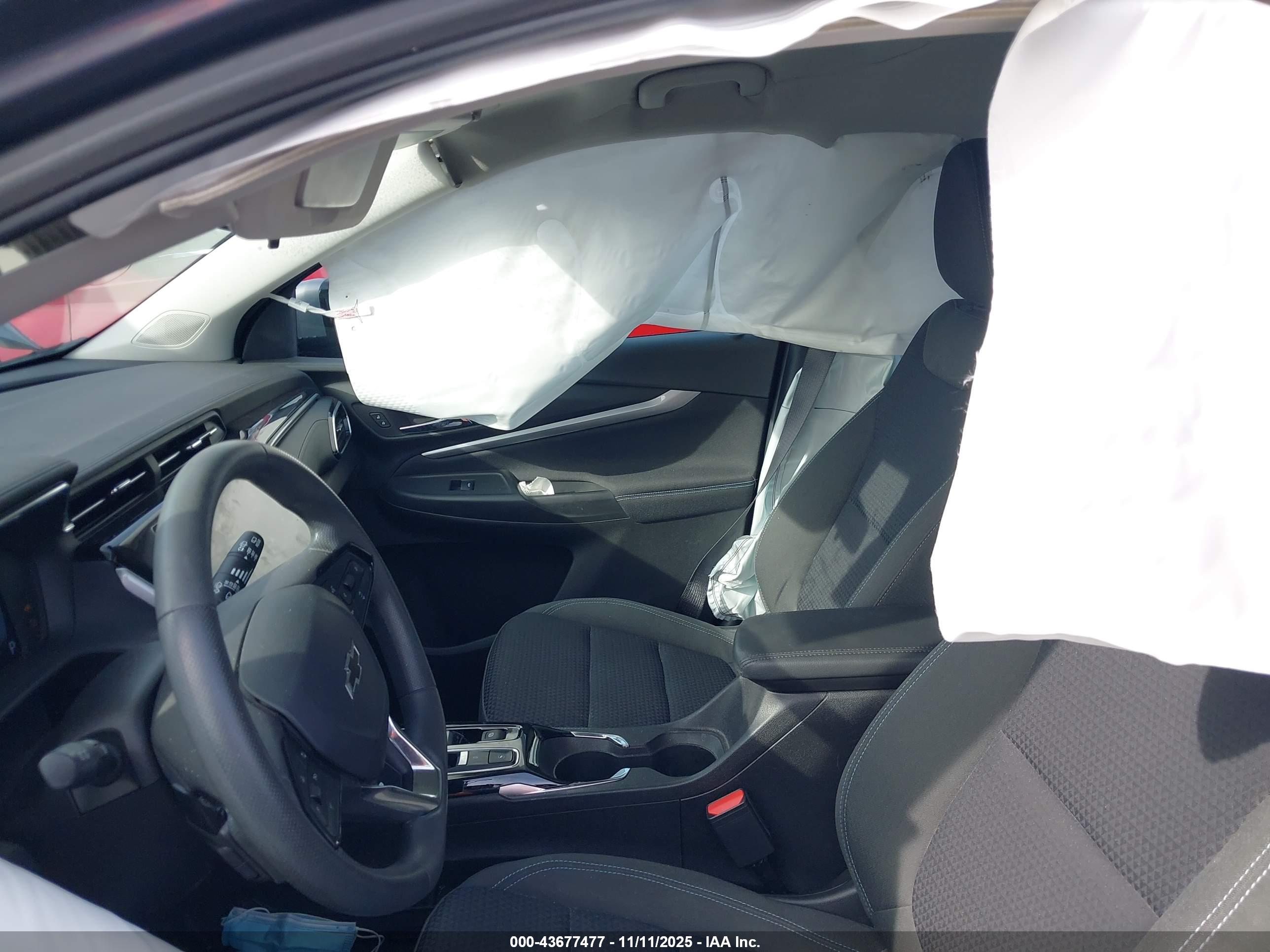 CHEVROLET BOLT image 5
