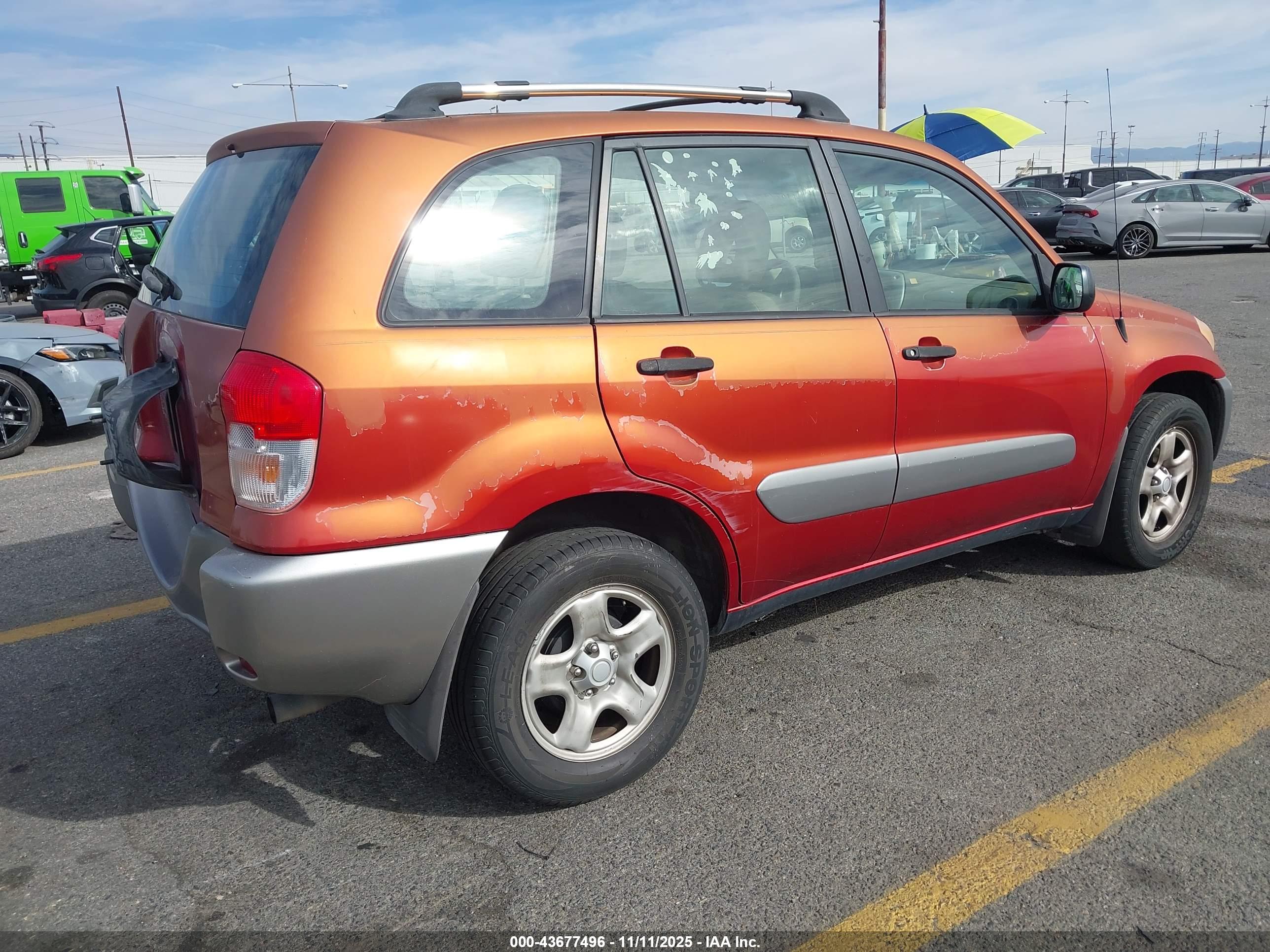 TOYOTA RAV4 image 4
