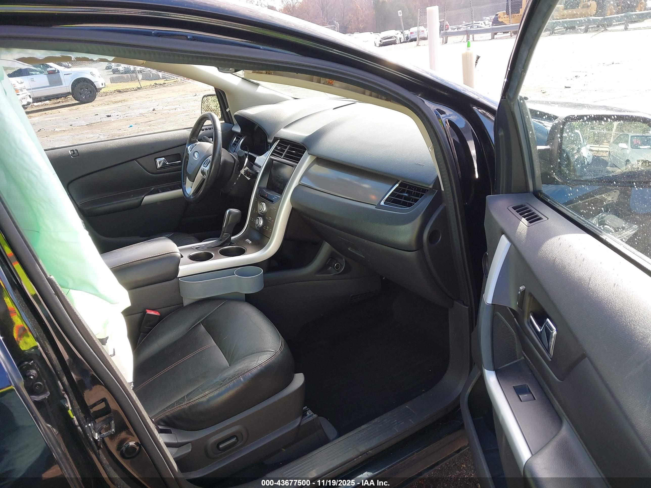 FORD EDGE image 5