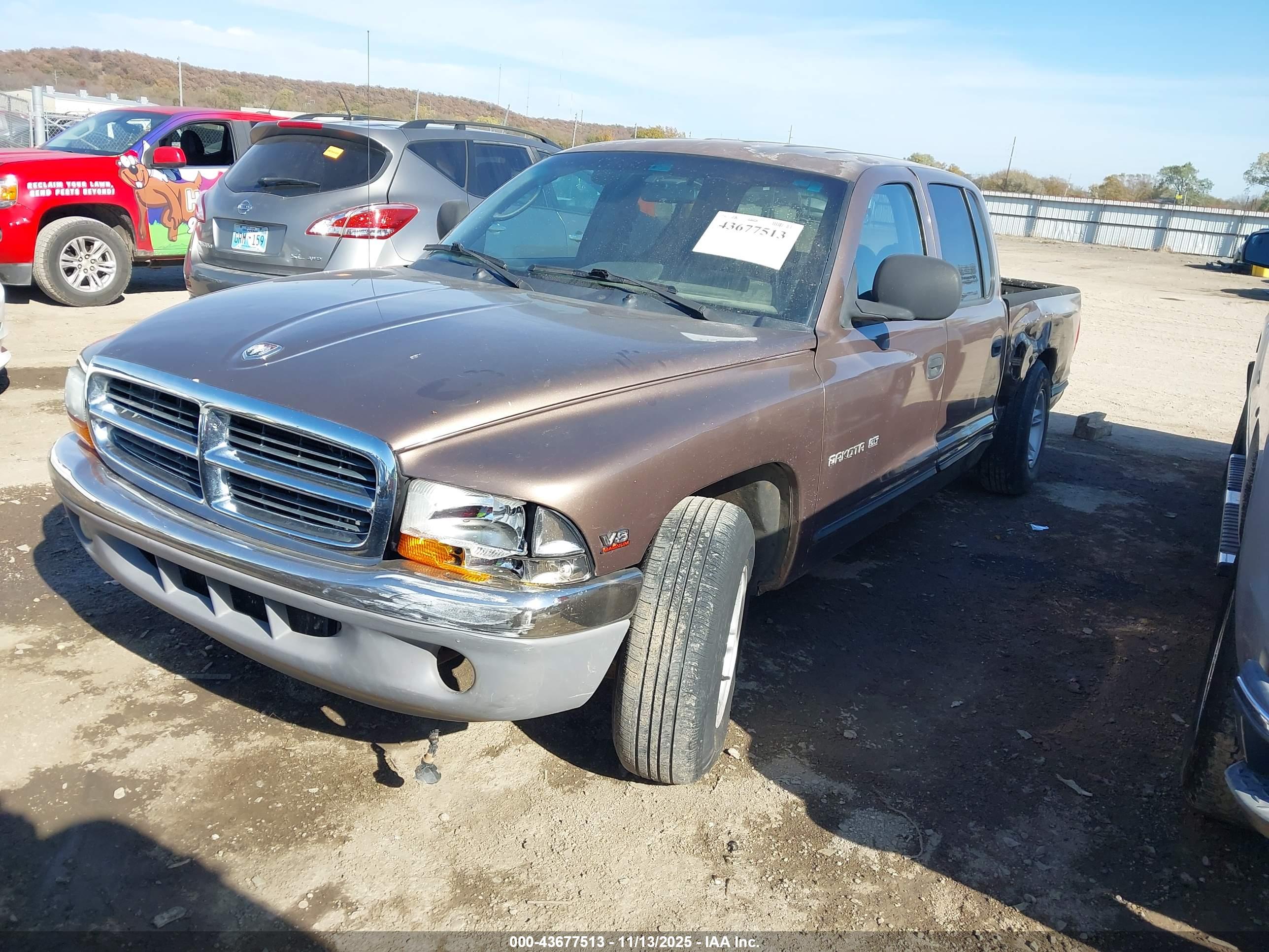 DODGE DAKOTA image 2