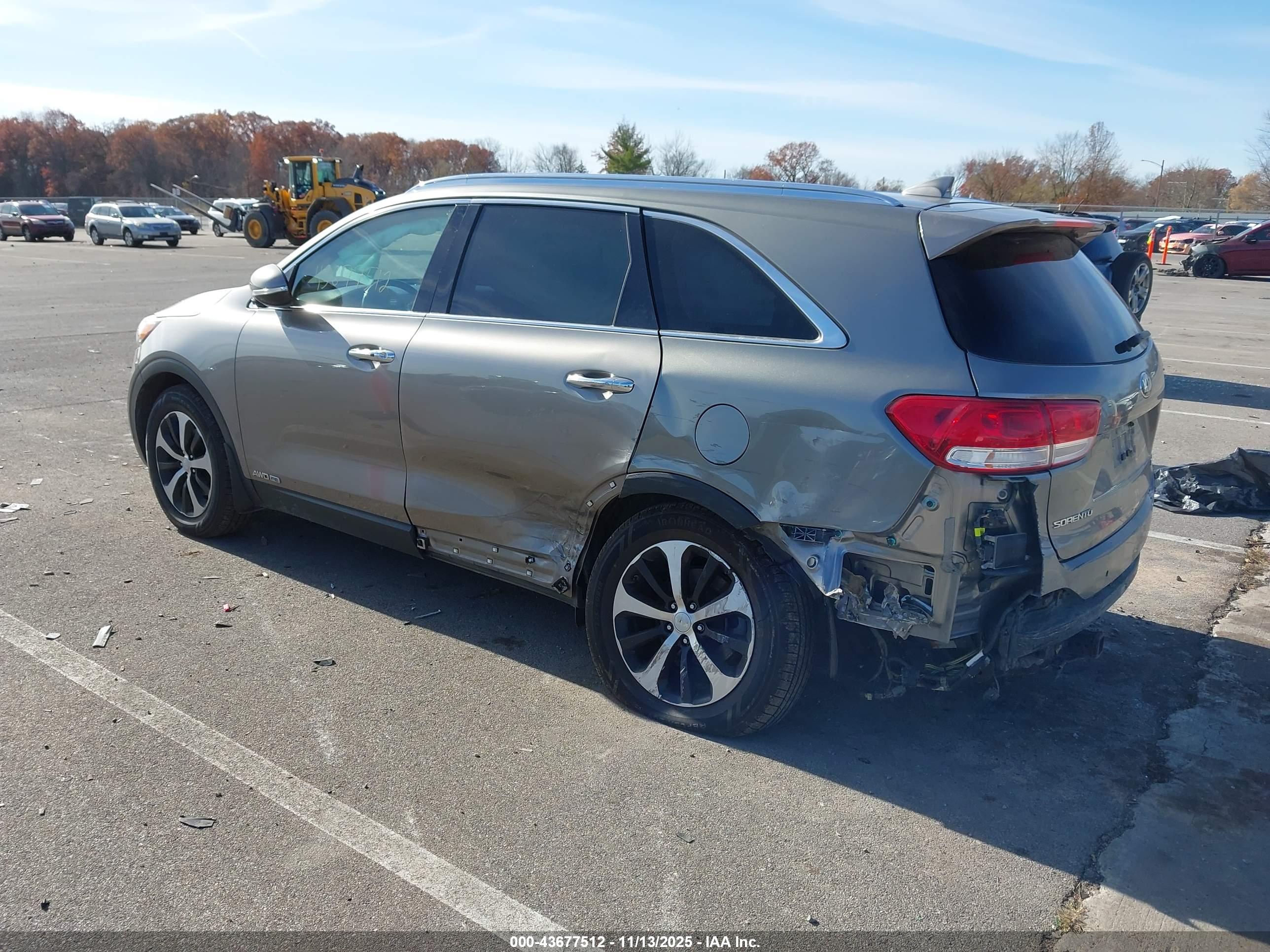 KIA SORENTO image 3