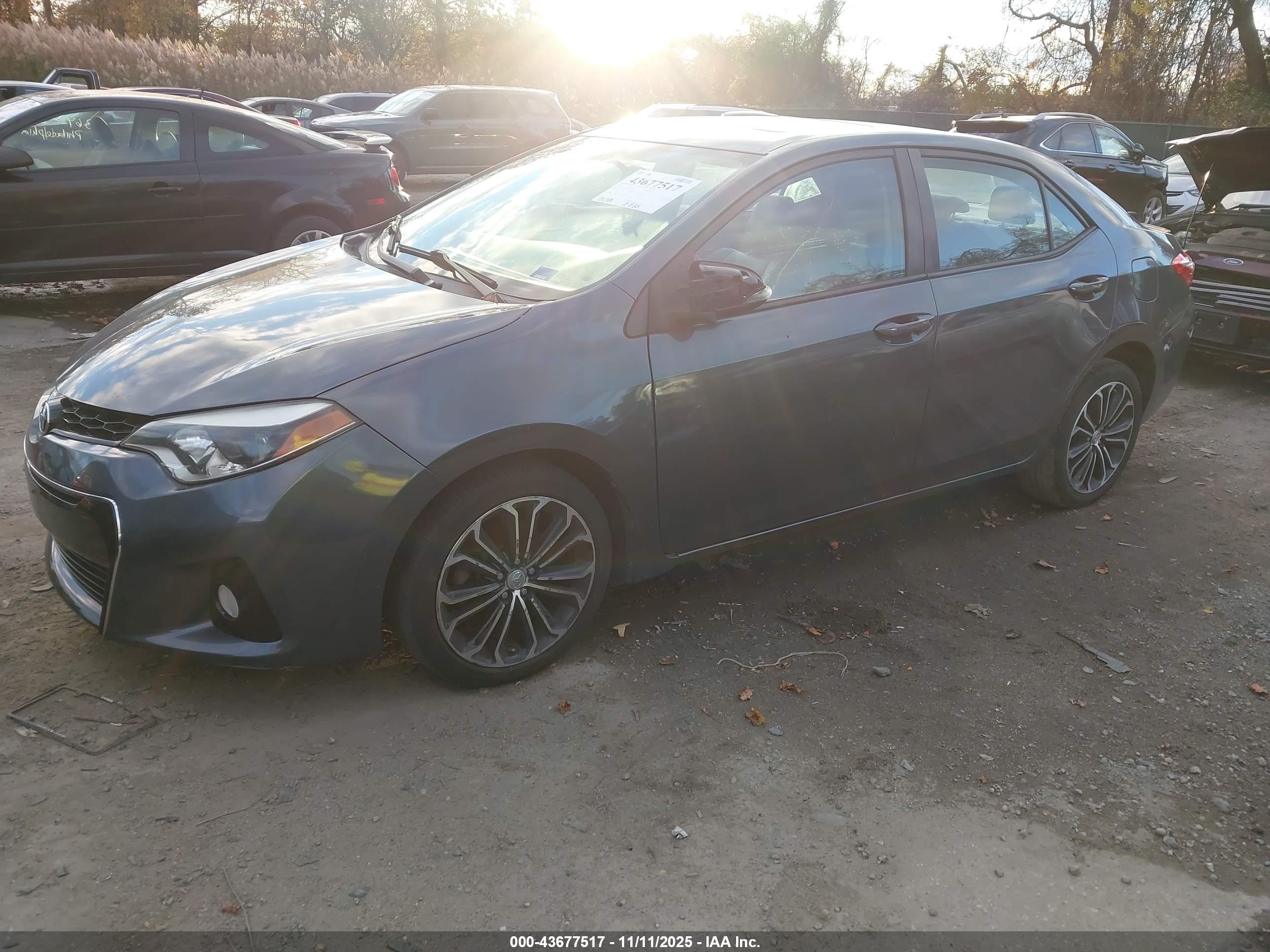 TOYOTA COROLLA image 2