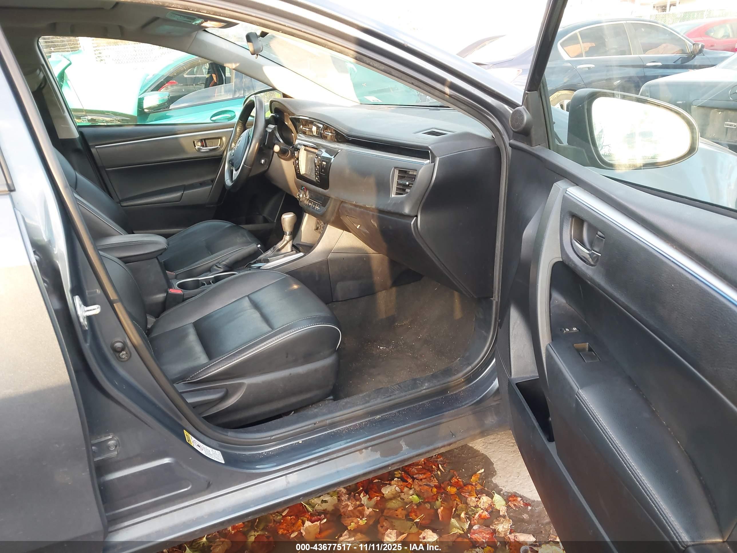 TOYOTA COROLLA image 5