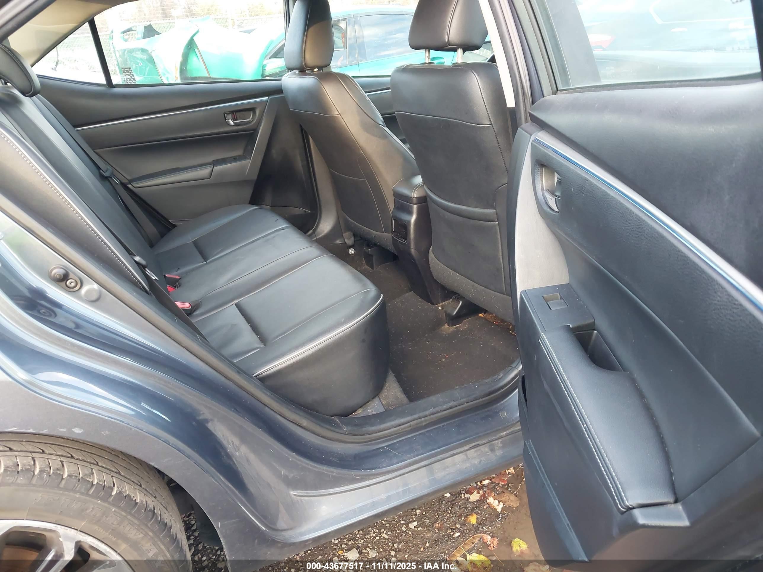 TOYOTA COROLLA image 8