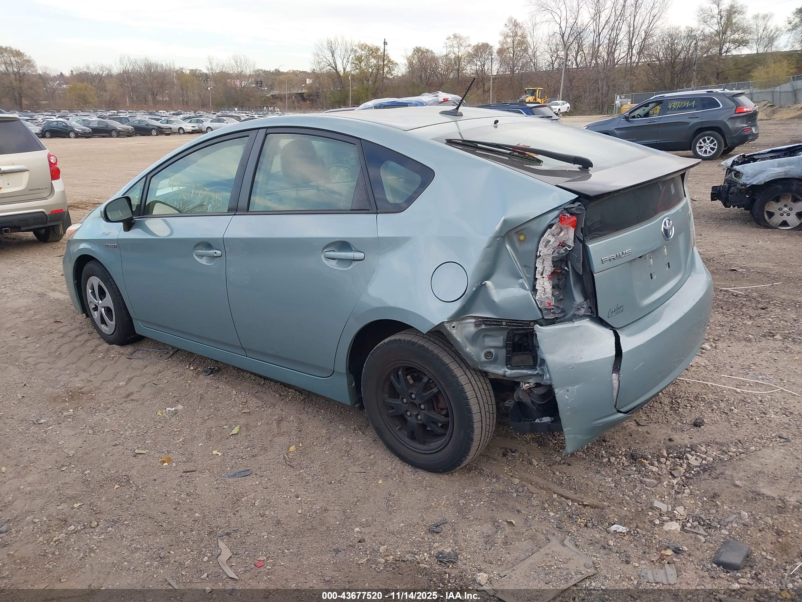 TOYOTA PRIUS image 3