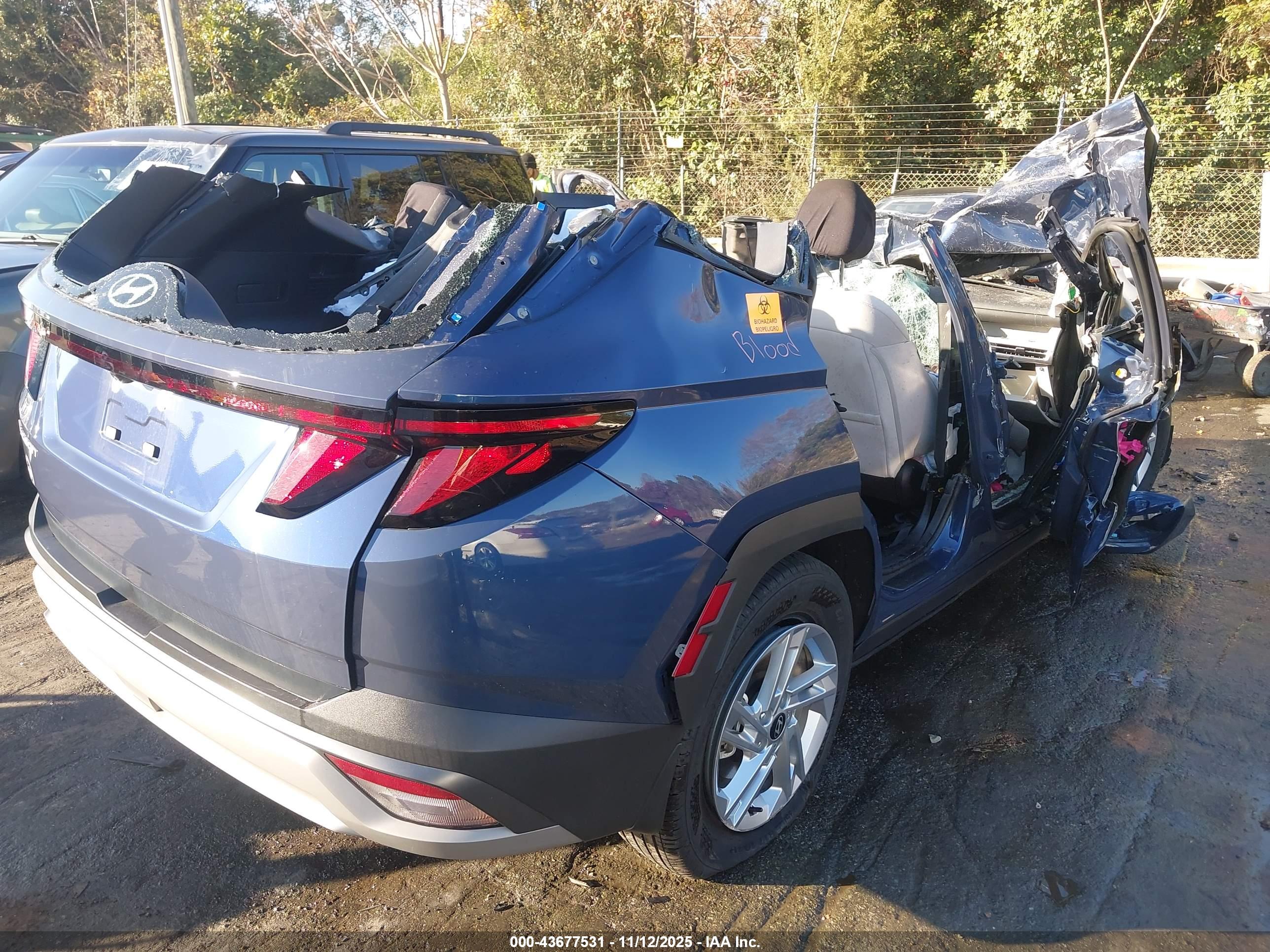 HYUNDAI TUCSON image 4