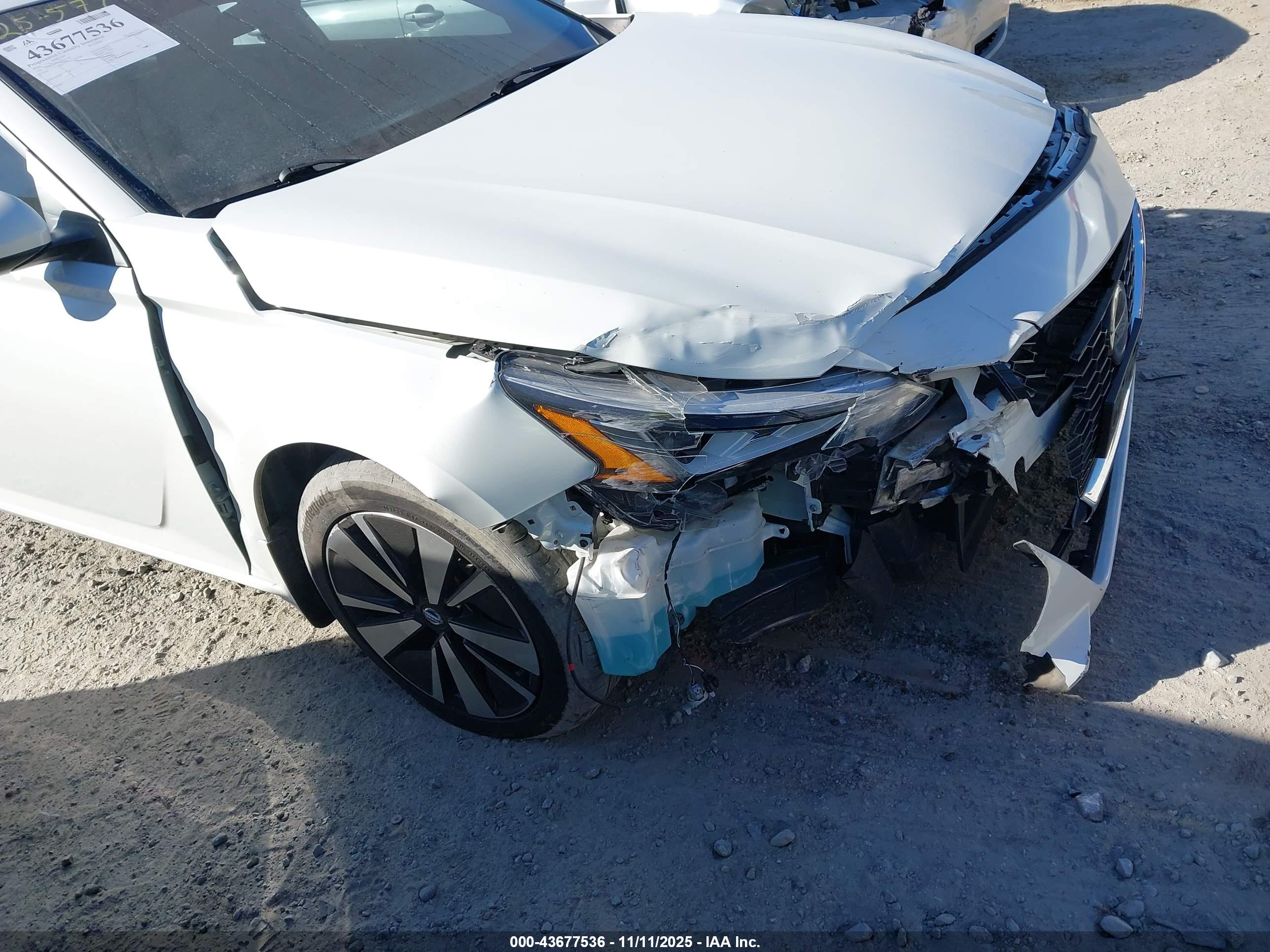 NISSAN ALTIMA image 6