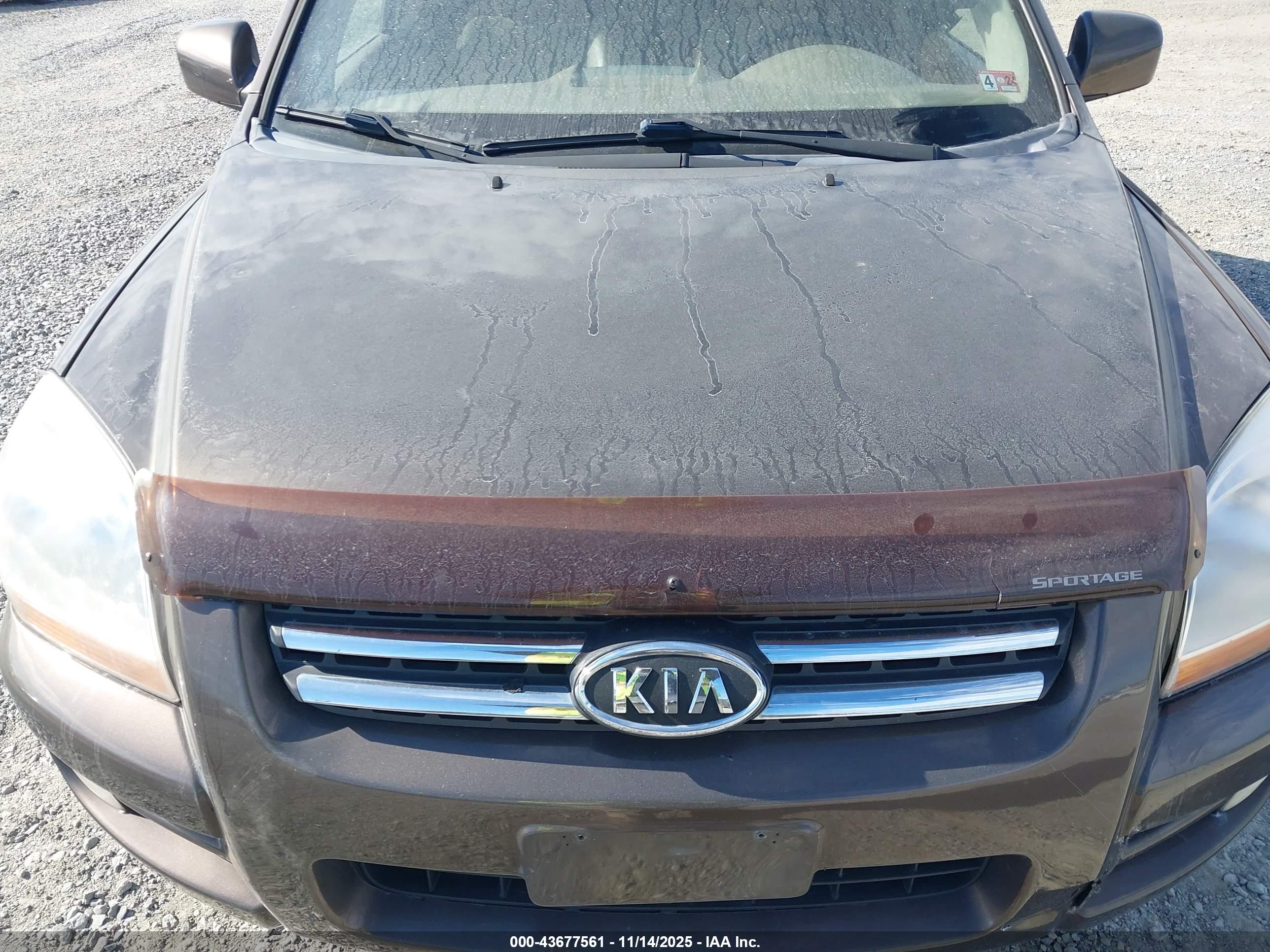 KIA SPORTAGE image 10
