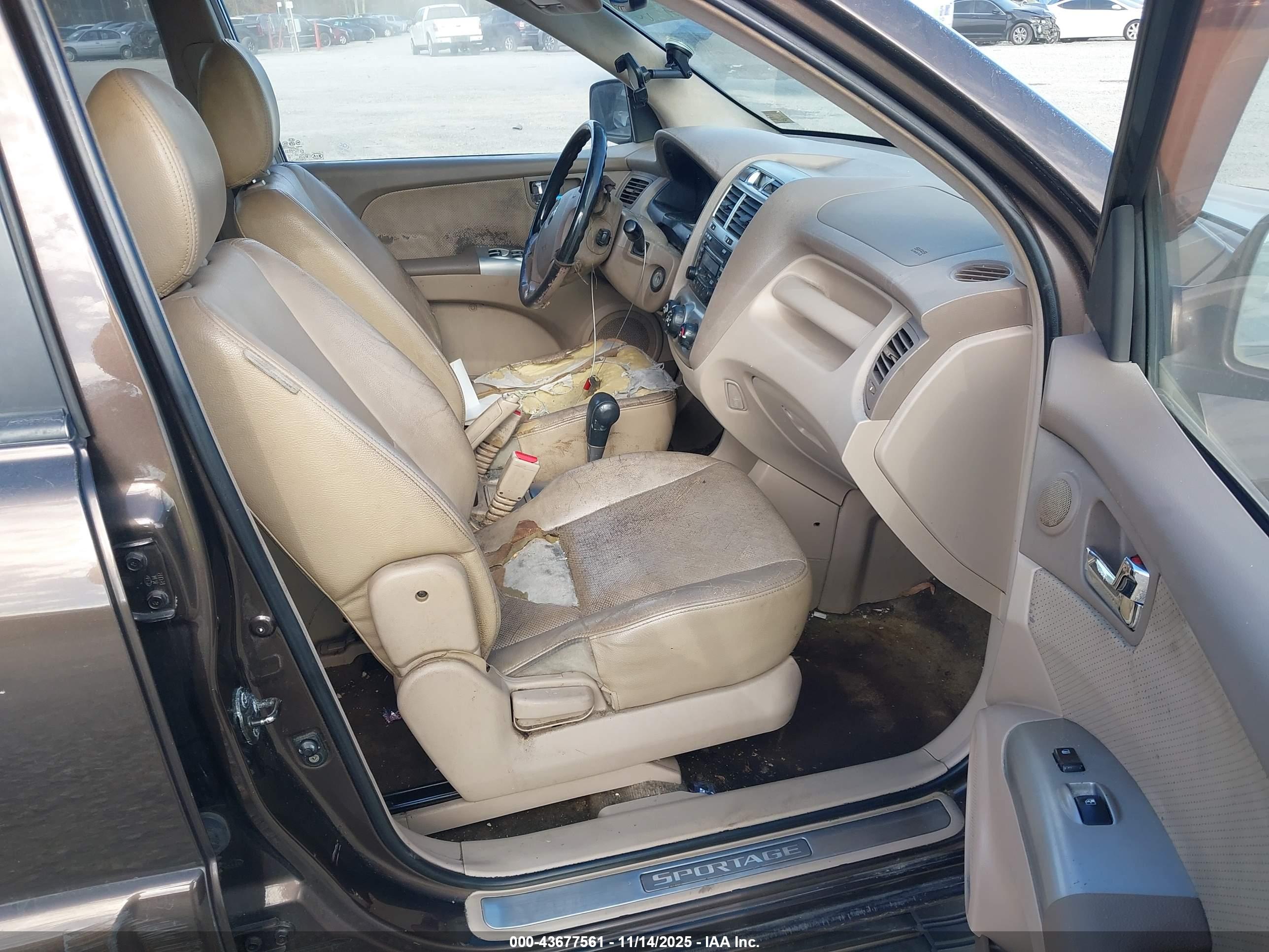KIA SPORTAGE image 5