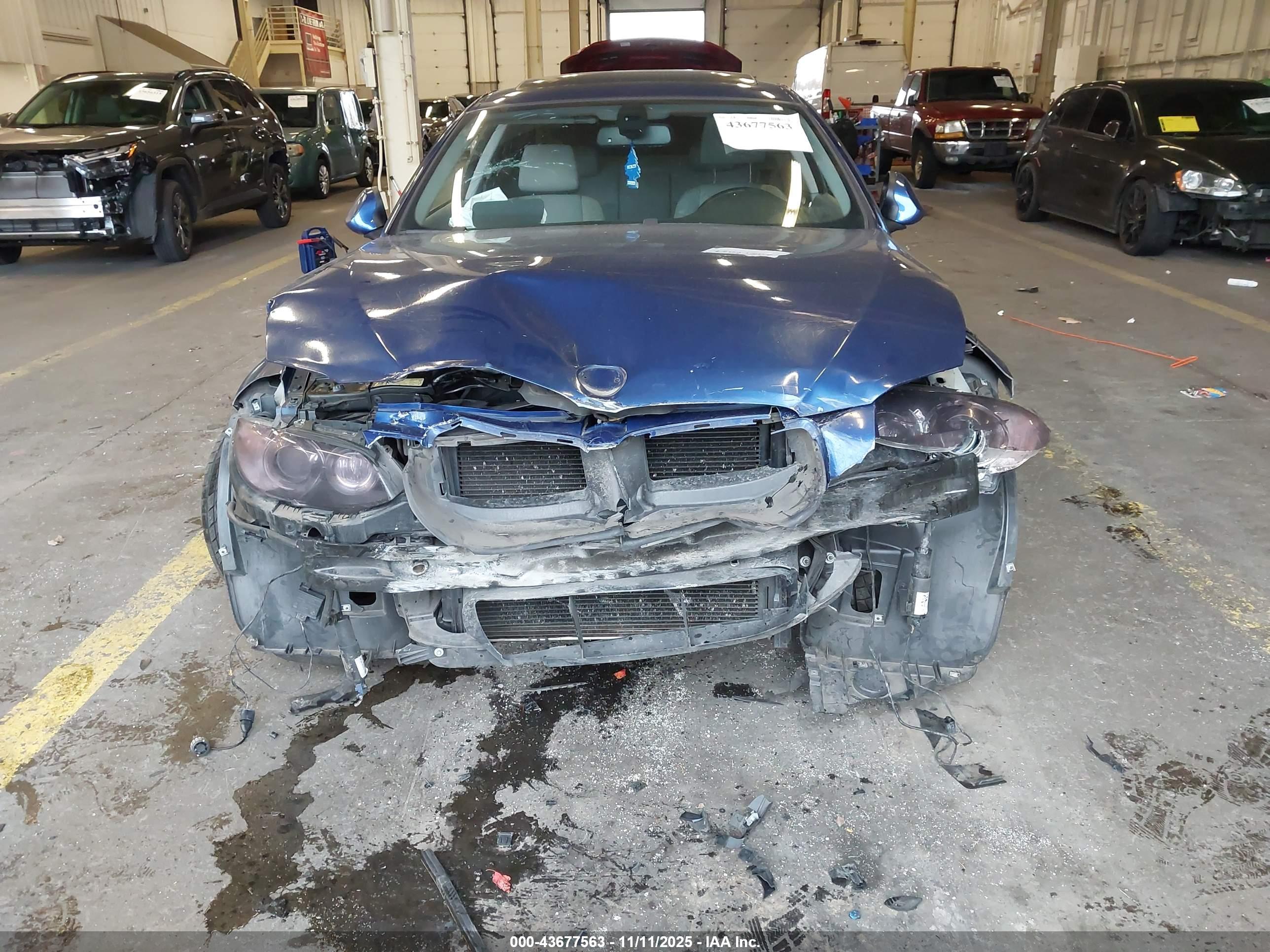 BMW 328I image 6