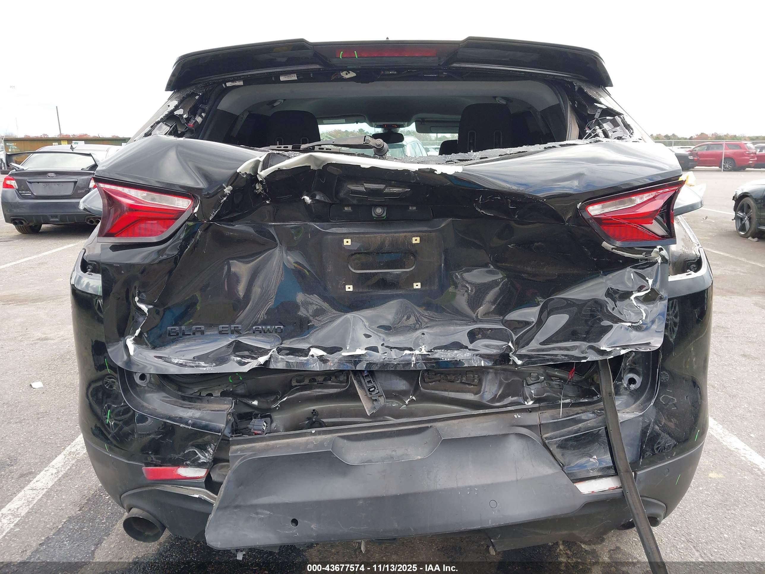 CHEVROLET BLAZER image 6