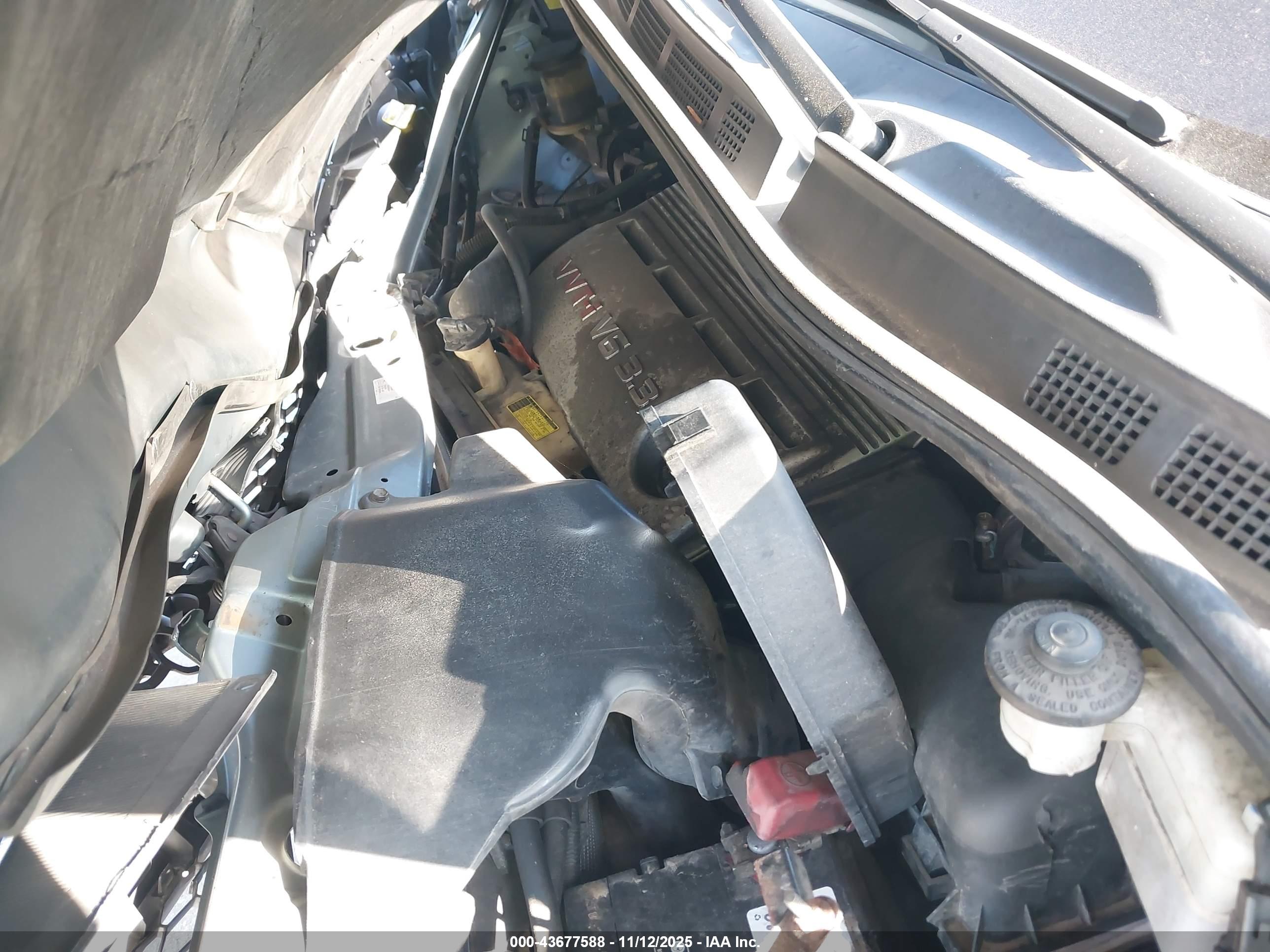 TOYOTA SIENNA image 10