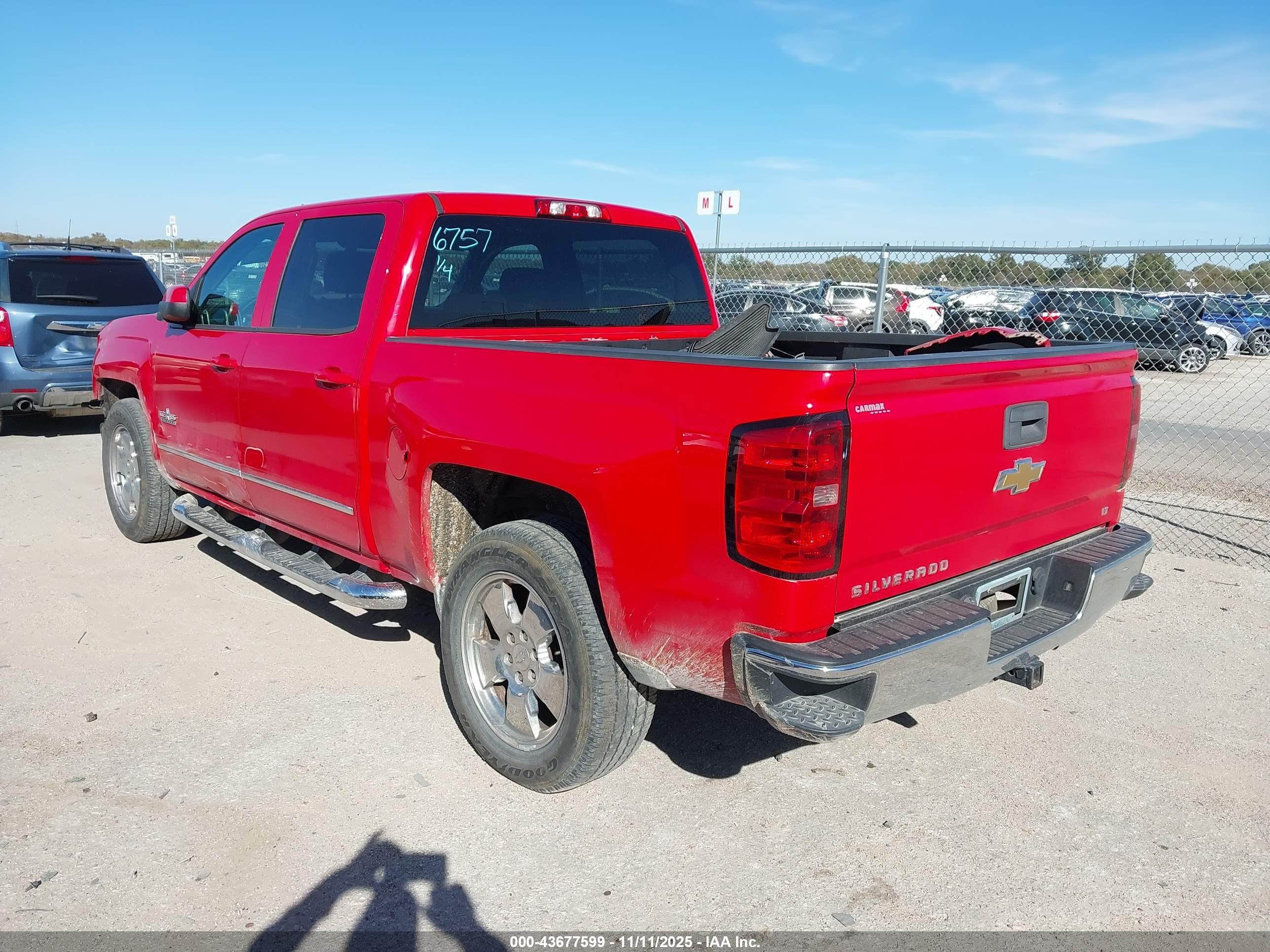 CHEVROLET SILVERADO image 3