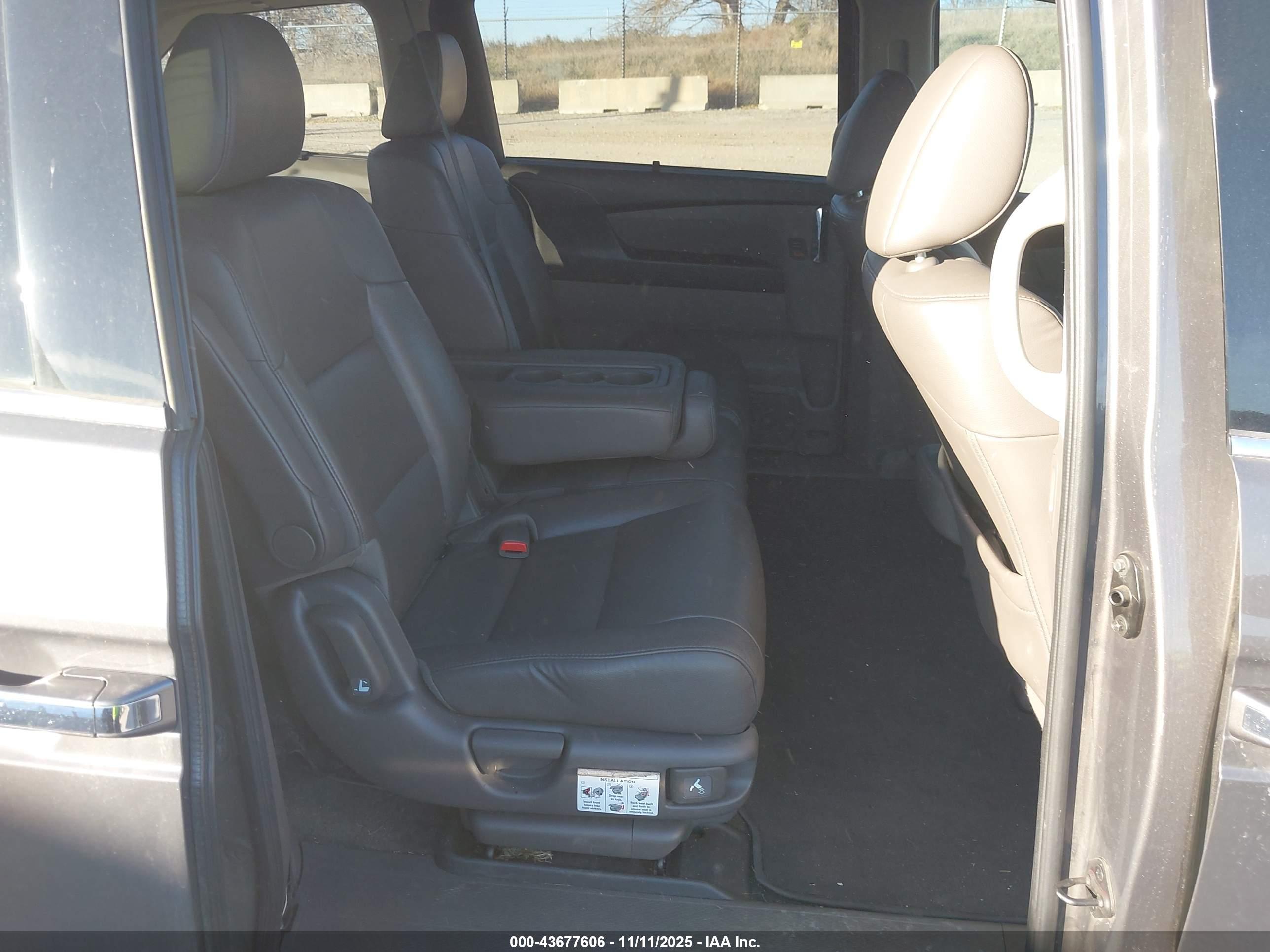 HONDA ODYSSEY image 8