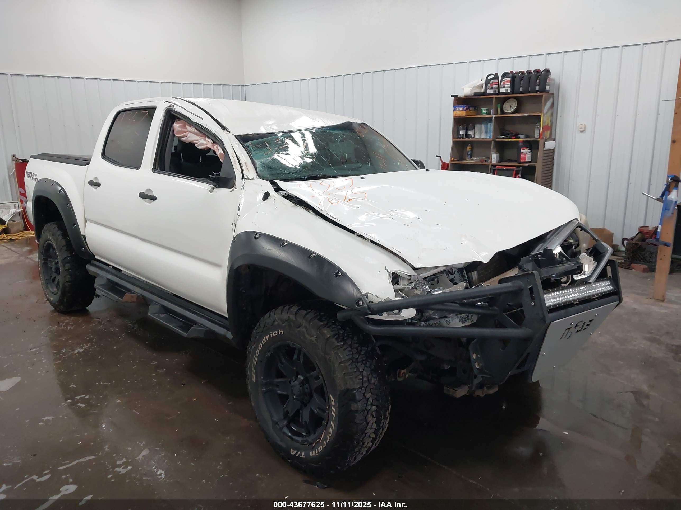 TOYOTA TACOMA image 6