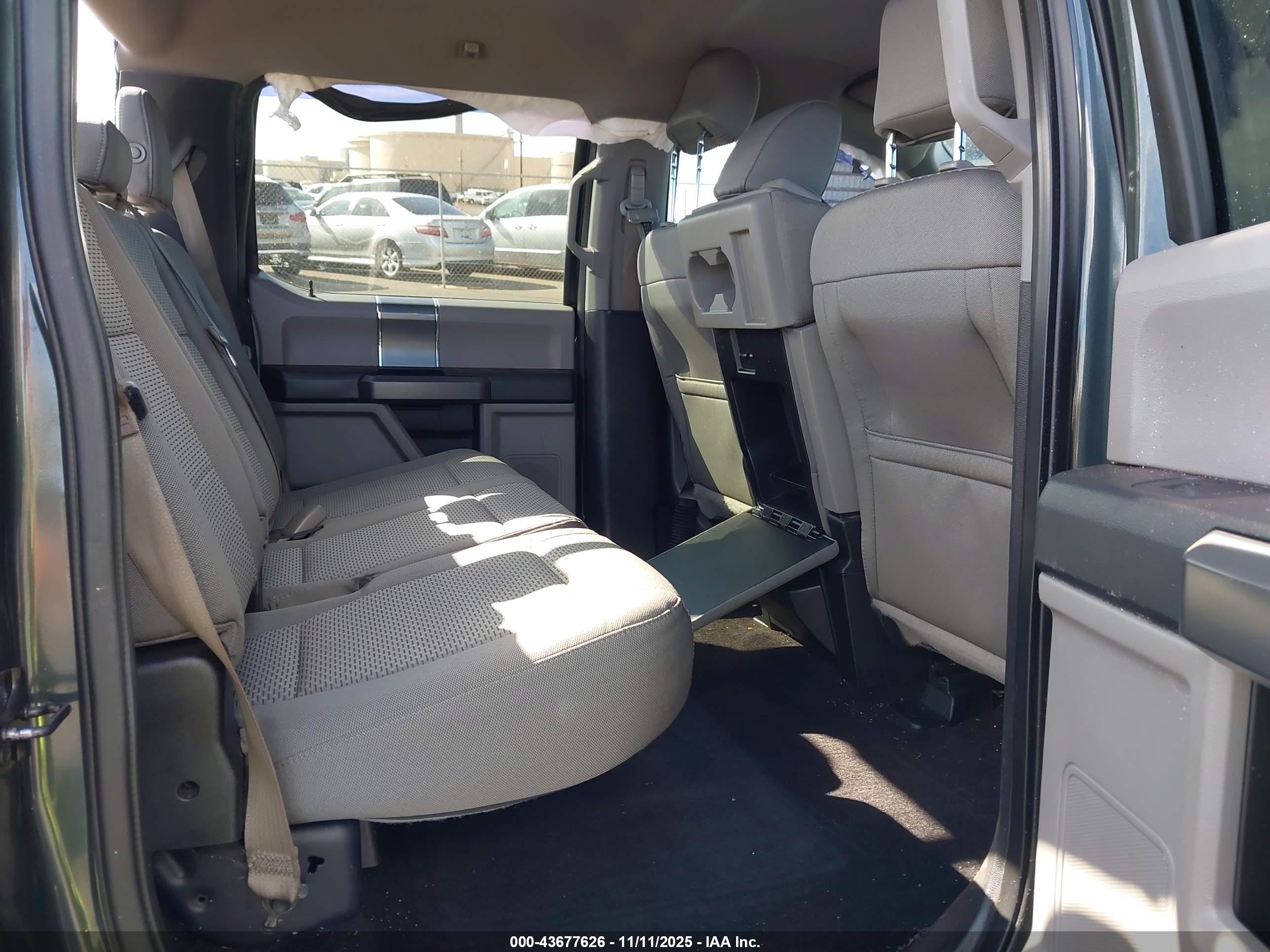 FORD F-150 image 8