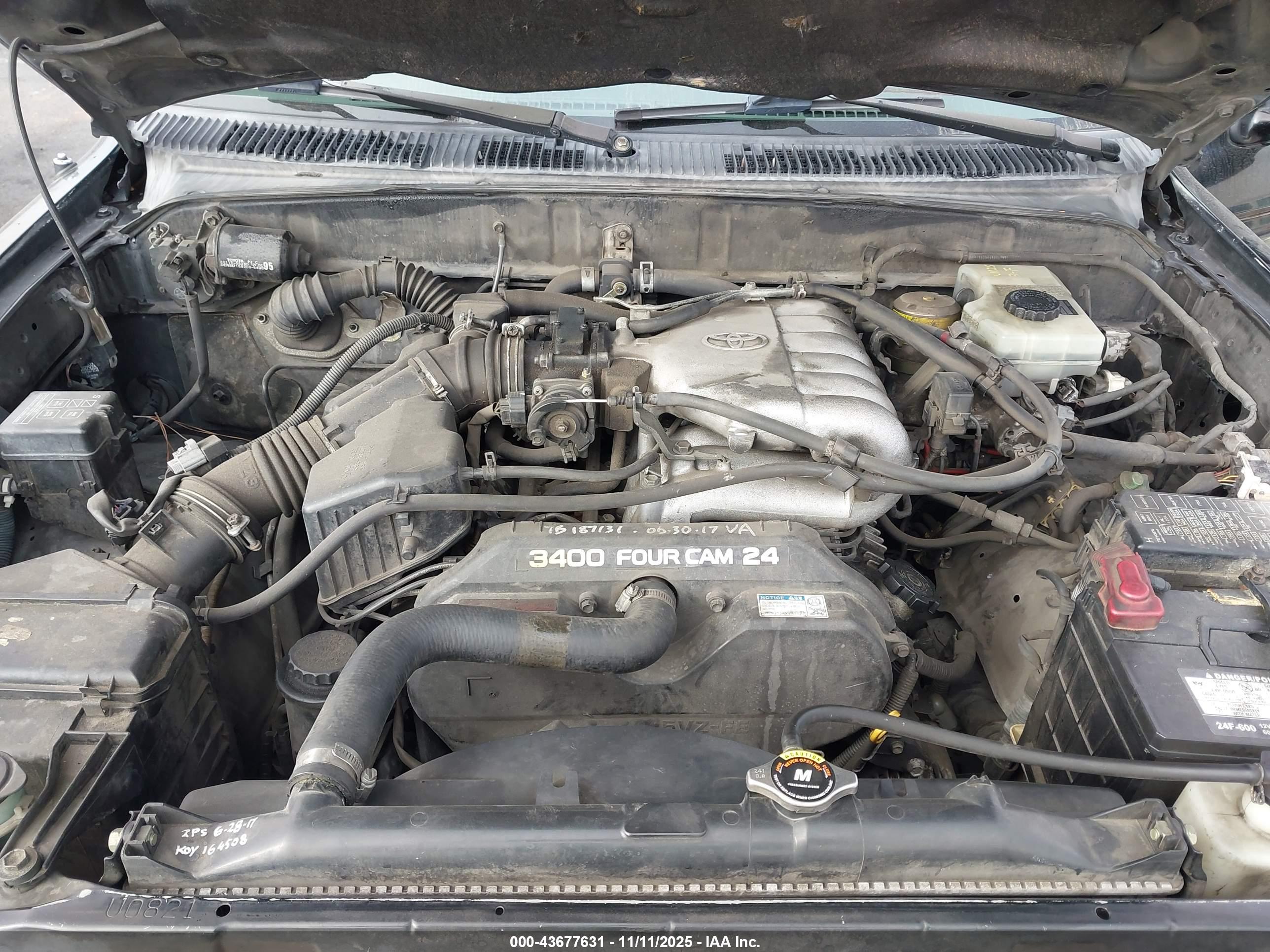 TOYOTA 4RUNNER image 10