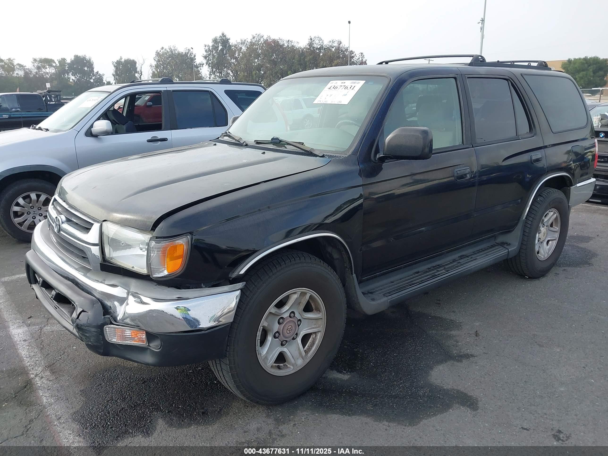 TOYOTA 4RUNNER image 2