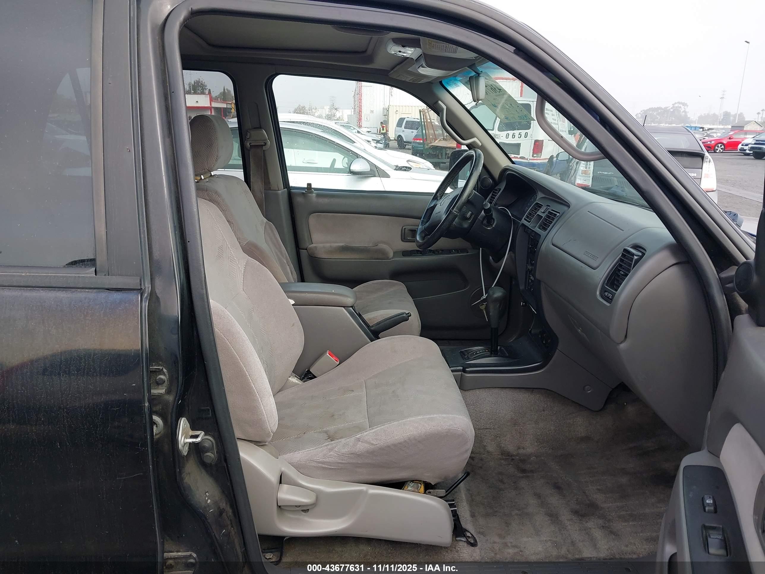TOYOTA 4RUNNER image 5