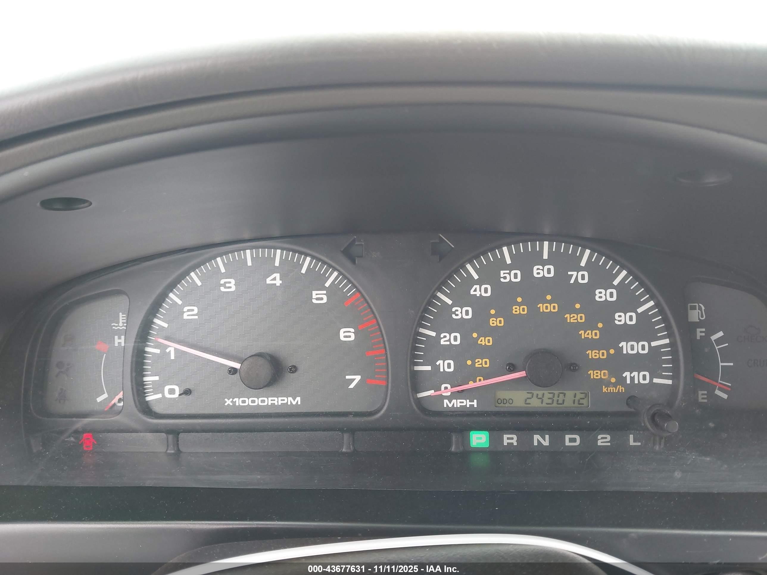 TOYOTA 4RUNNER image 7