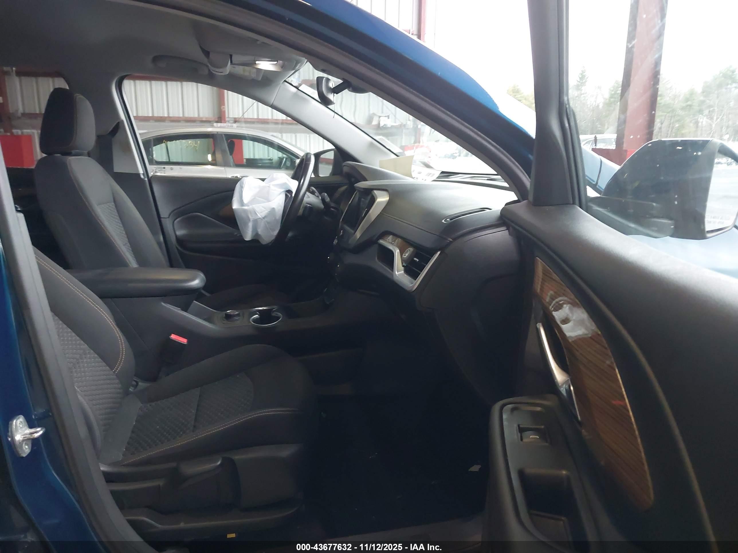 GMC TERRAIN image 5